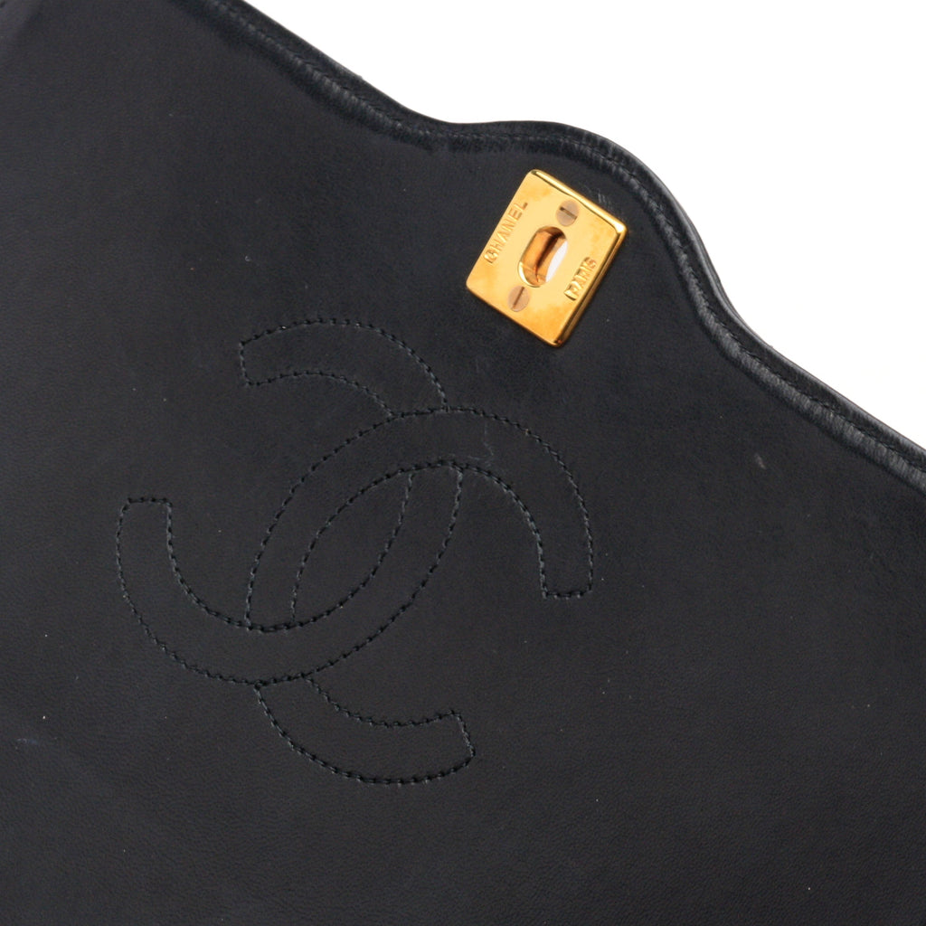 Chanel Shoulder Bag Flap Black Lambskin Leather Matrasse Vintage