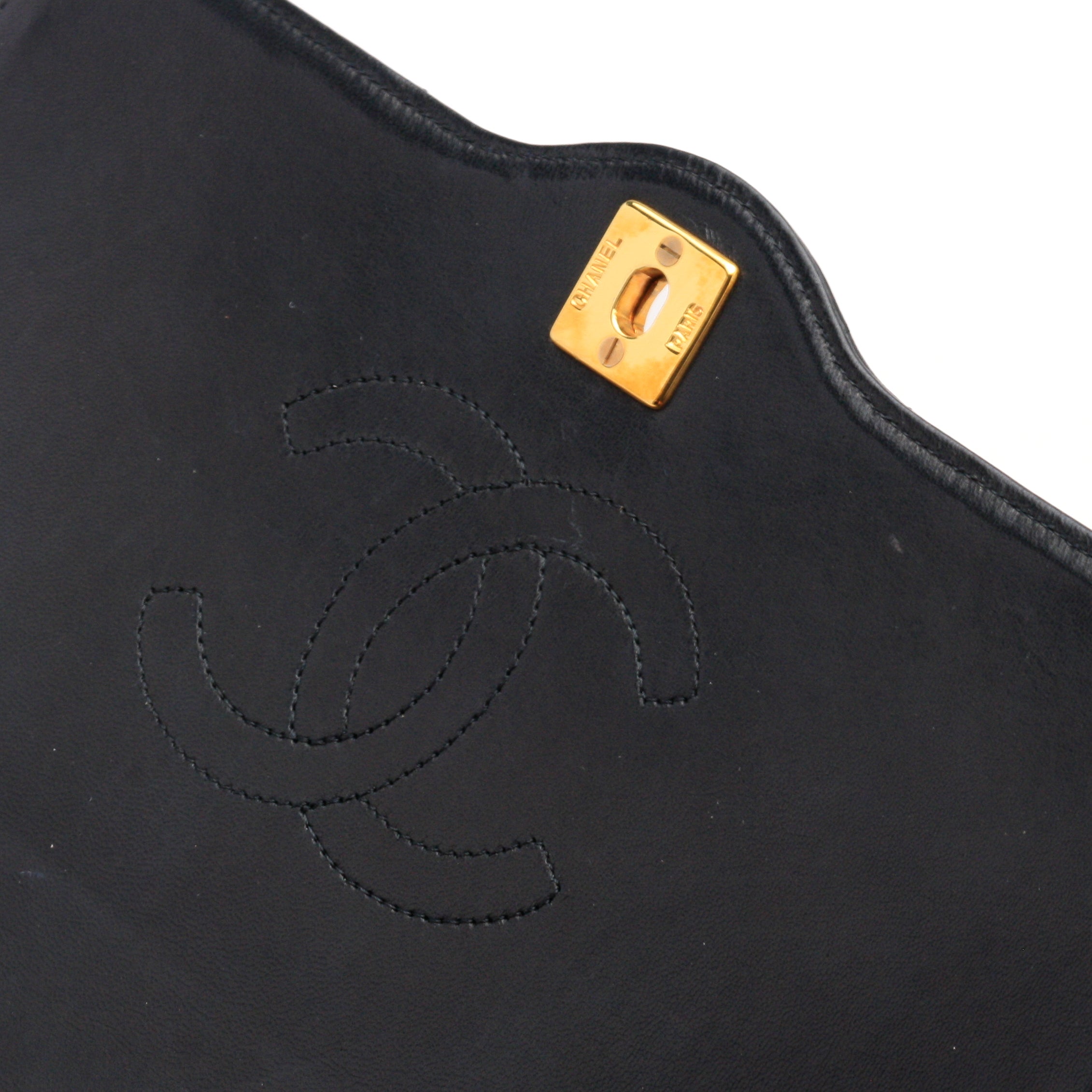 Chanel Shoulder Bag Flap Black Lambskin Leather Matrasse Vintage