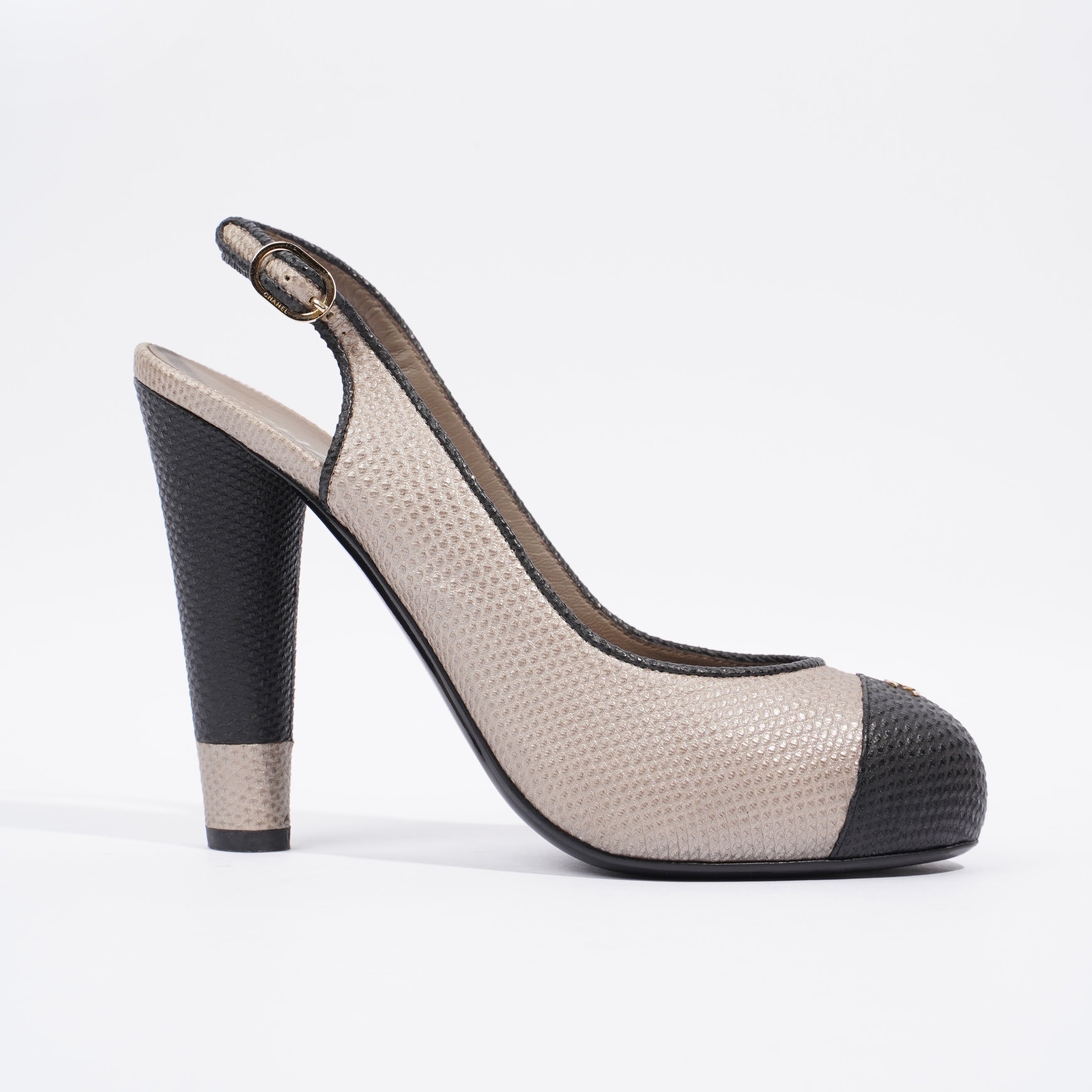 Chanel Slingback Pump 110 Beige / Black Grained Leather EU 38 UK 5