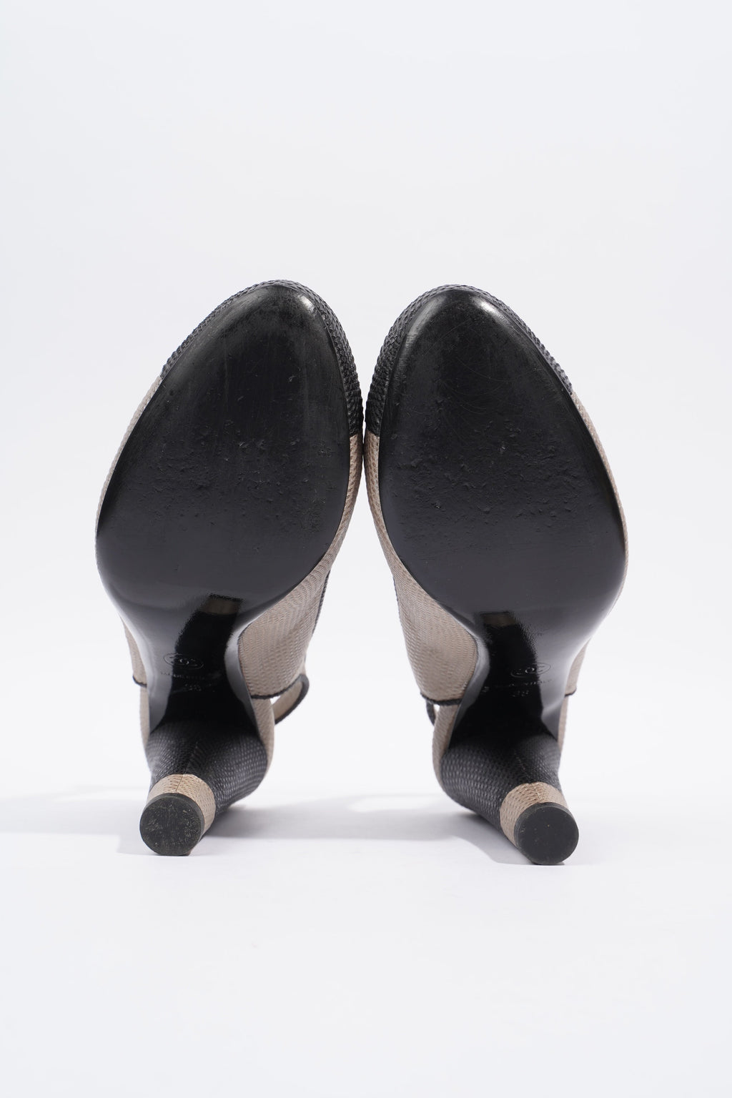 Chanel Slingback Pump 110 Beige / Black Grained Leather EU 38 UK 5