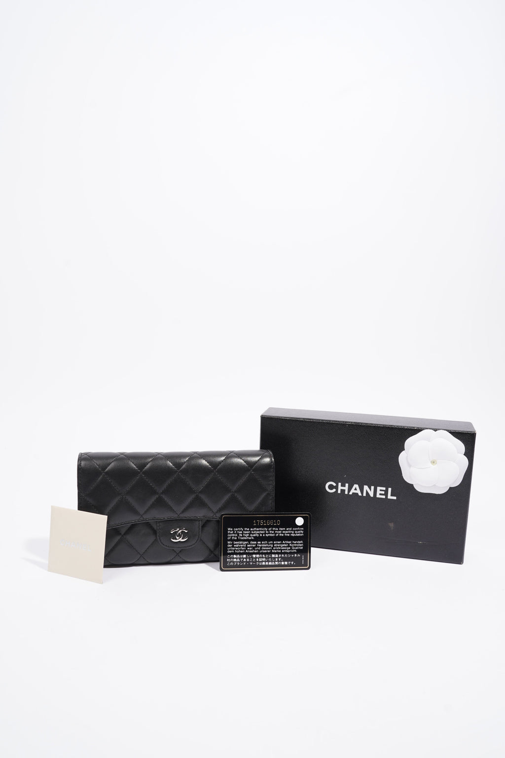 Chanel Classic Flap Wallet Black / Burgundy Lambskin Leather