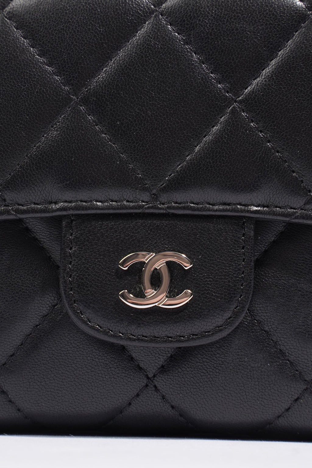 Chanel Classic Flap Wallet Black / Burgundy Lambskin Leather