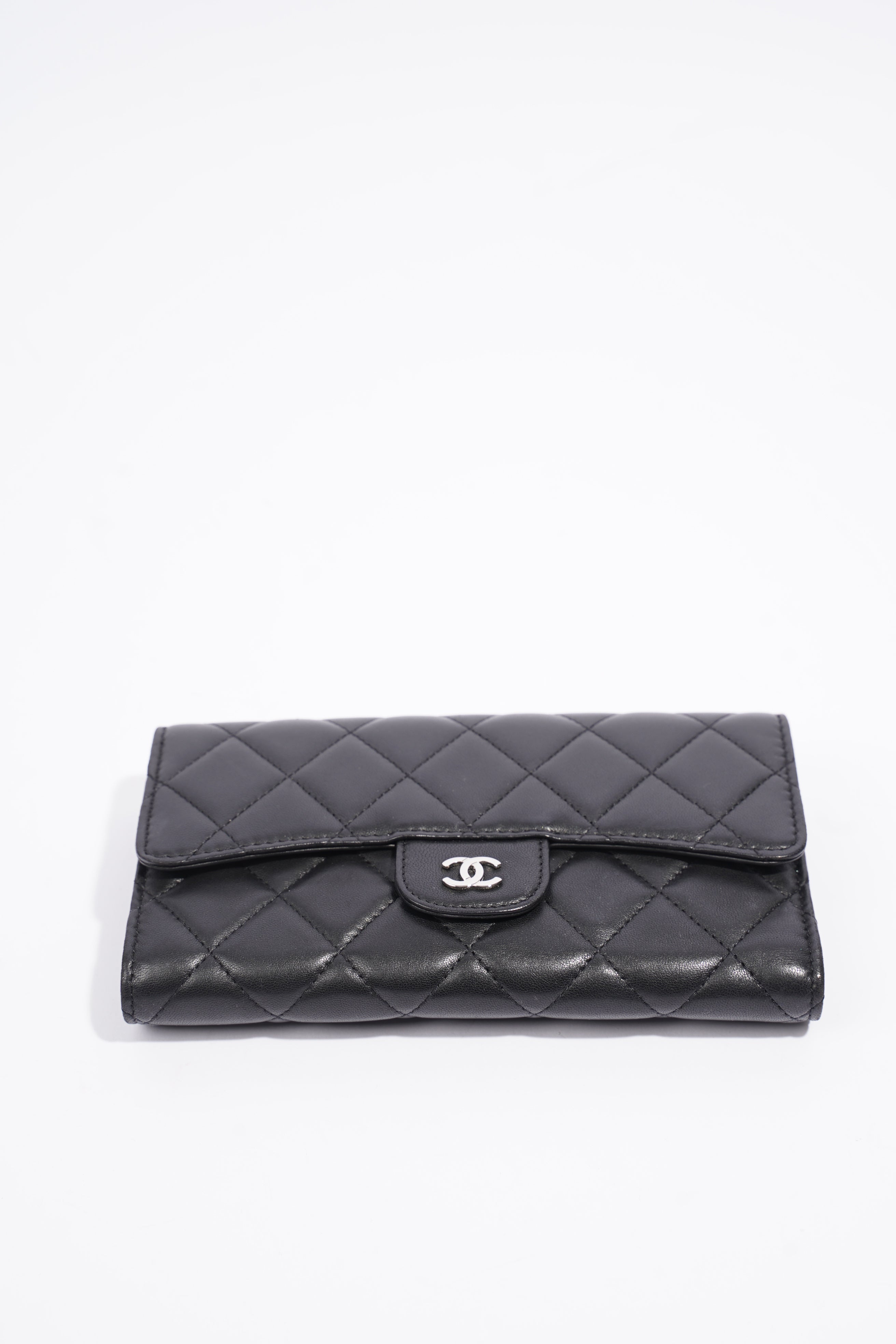 Chanel Classic Flap Wallet Black / Burgundy Lambskin Leather