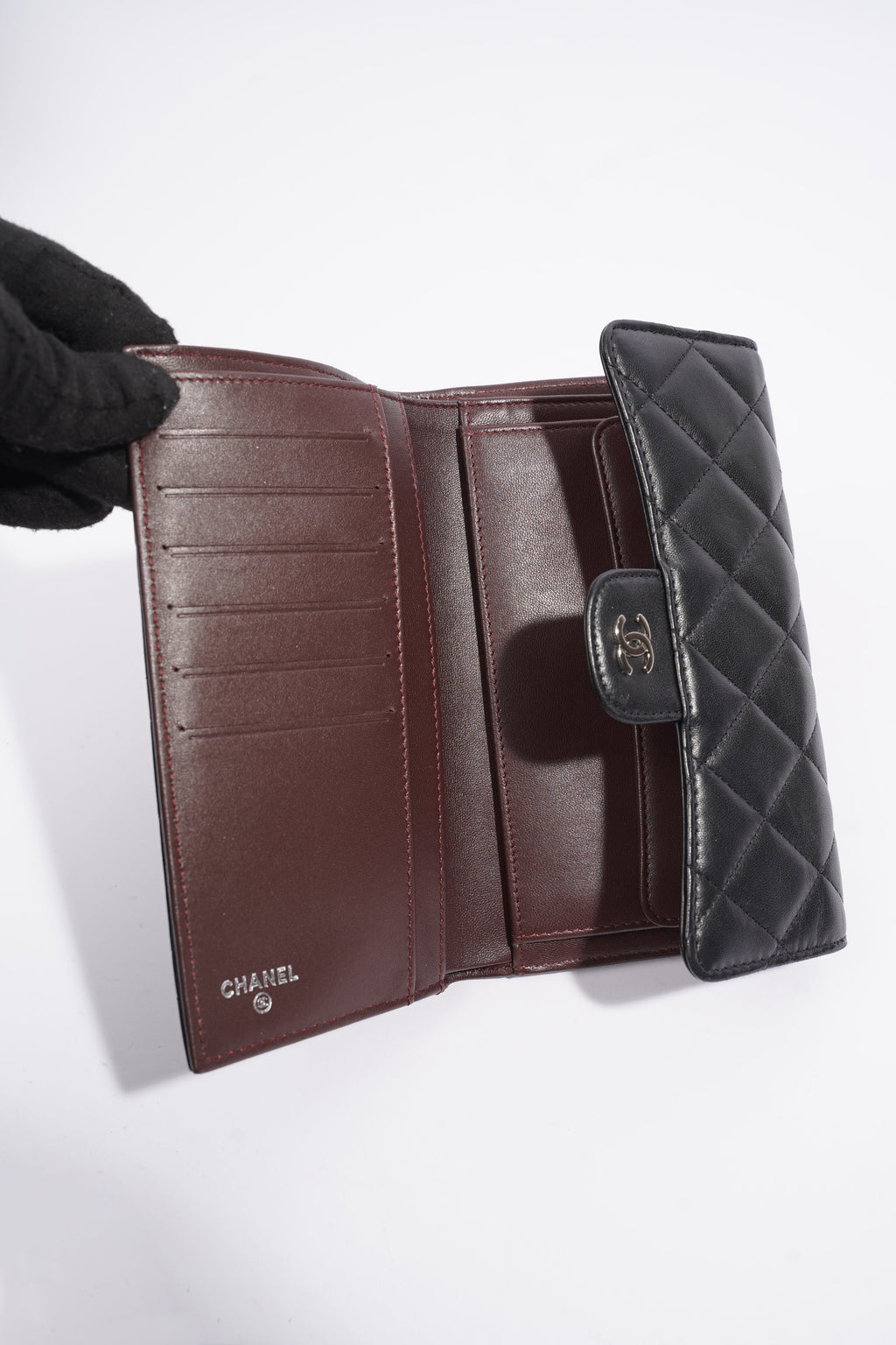 Chanel Classic Flap Wallet Black / Burgundy Lambskin Leather