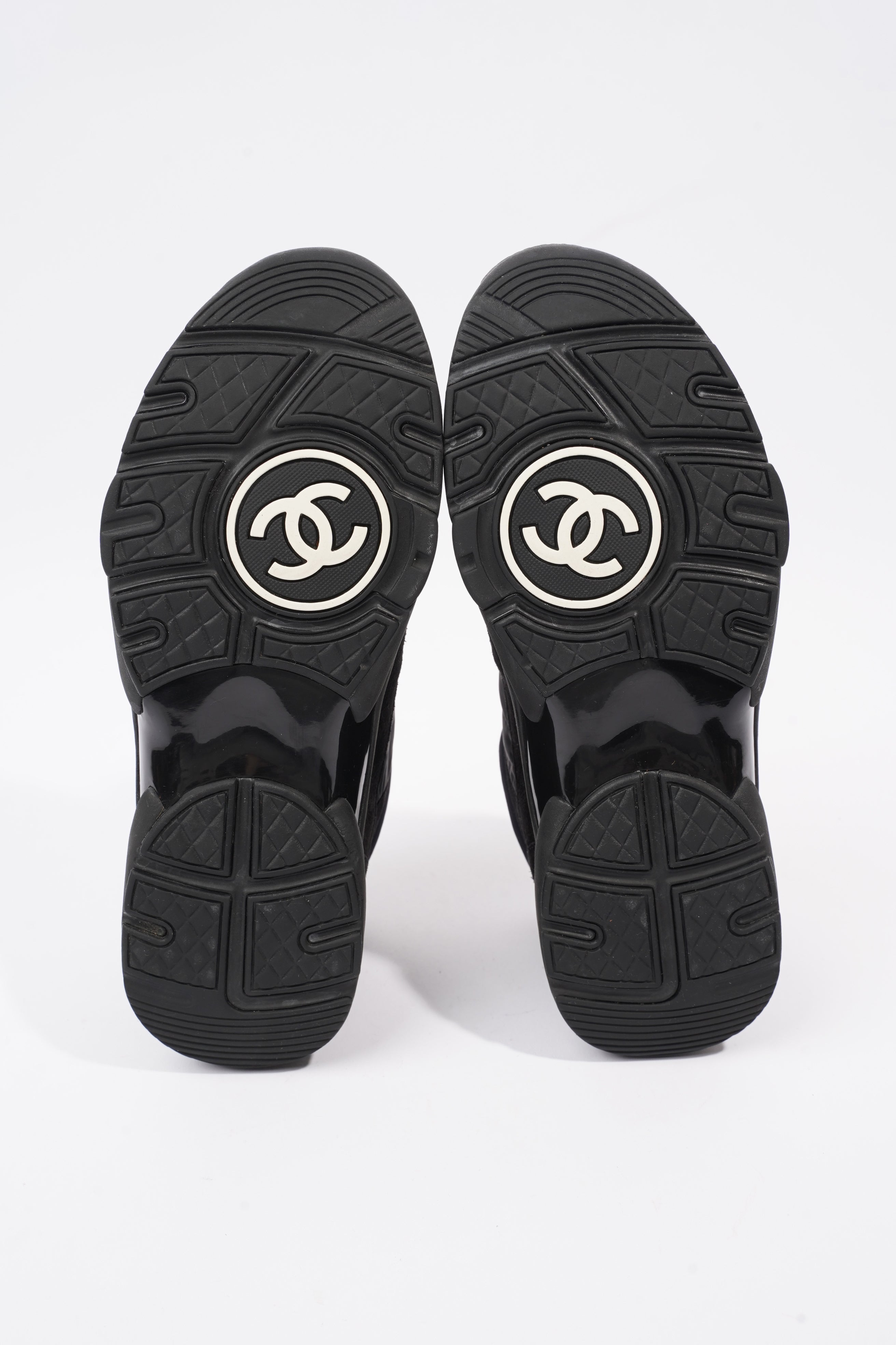Chanel CC Logo Black Suede EU 38 UK 5