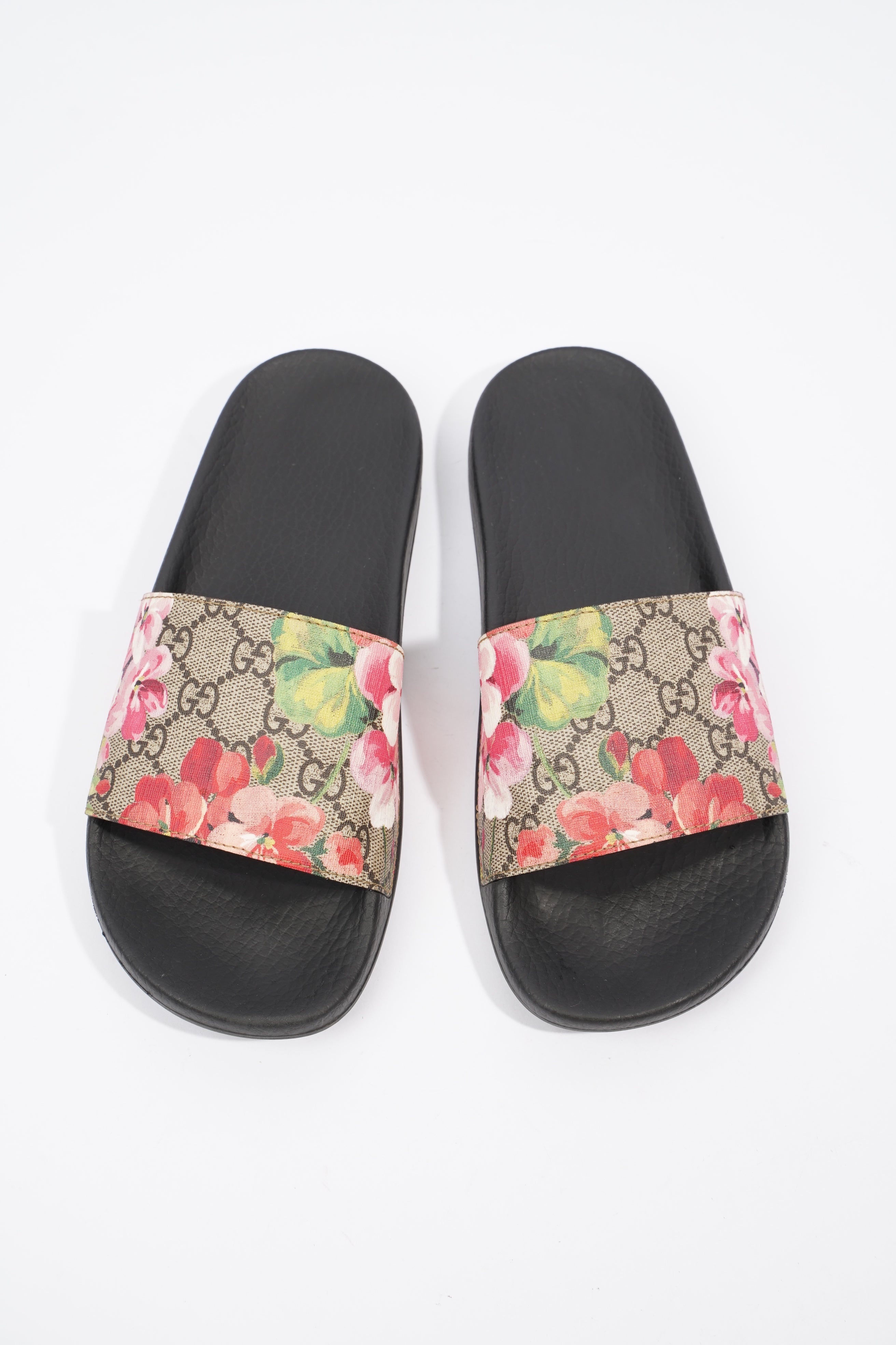 Gucci GG Blooms Supreme Floral Floral / Black Canvas EU 38 UK 5