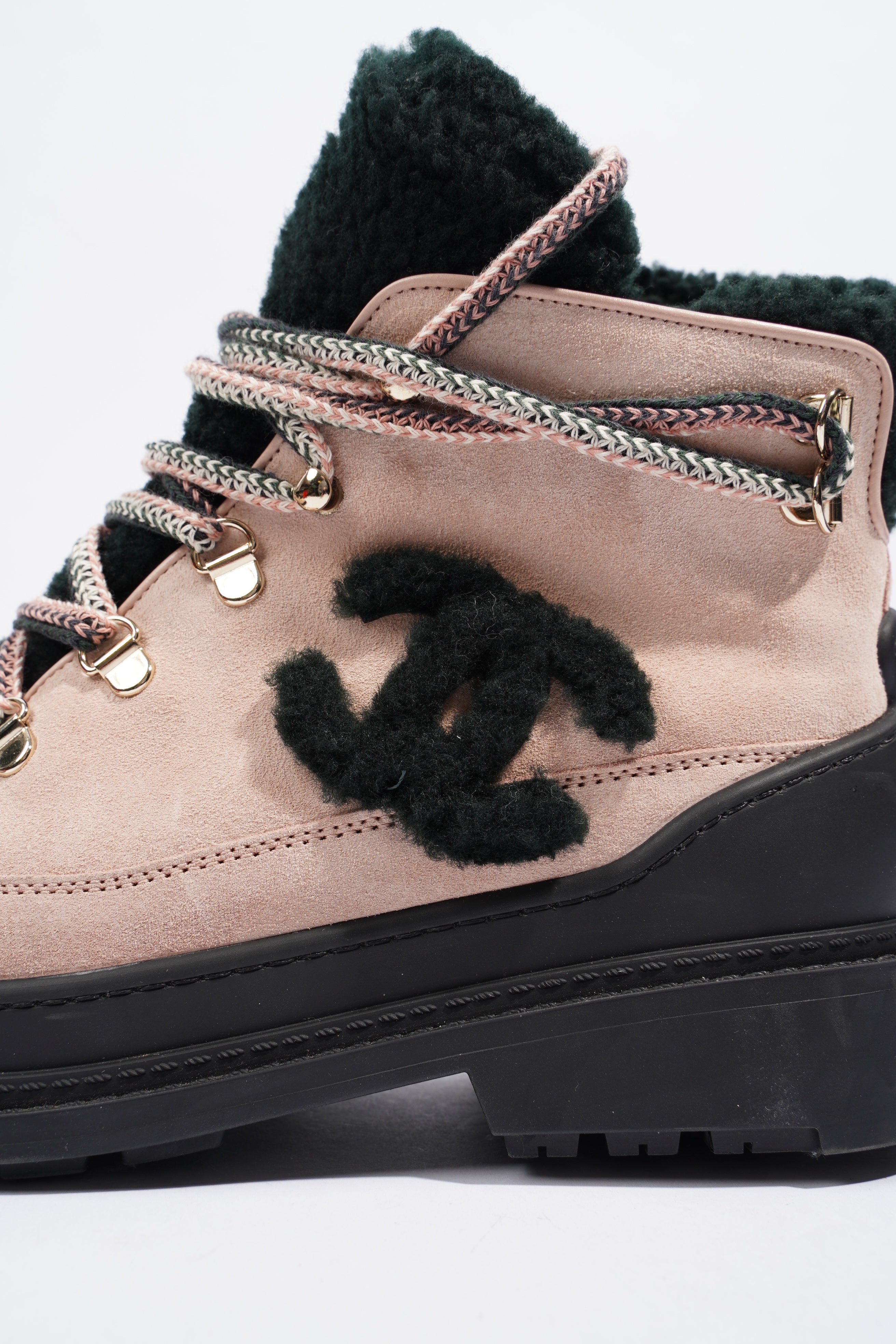 Chanel Shearling Boots Pink / Black Suede EU 38 UK 5