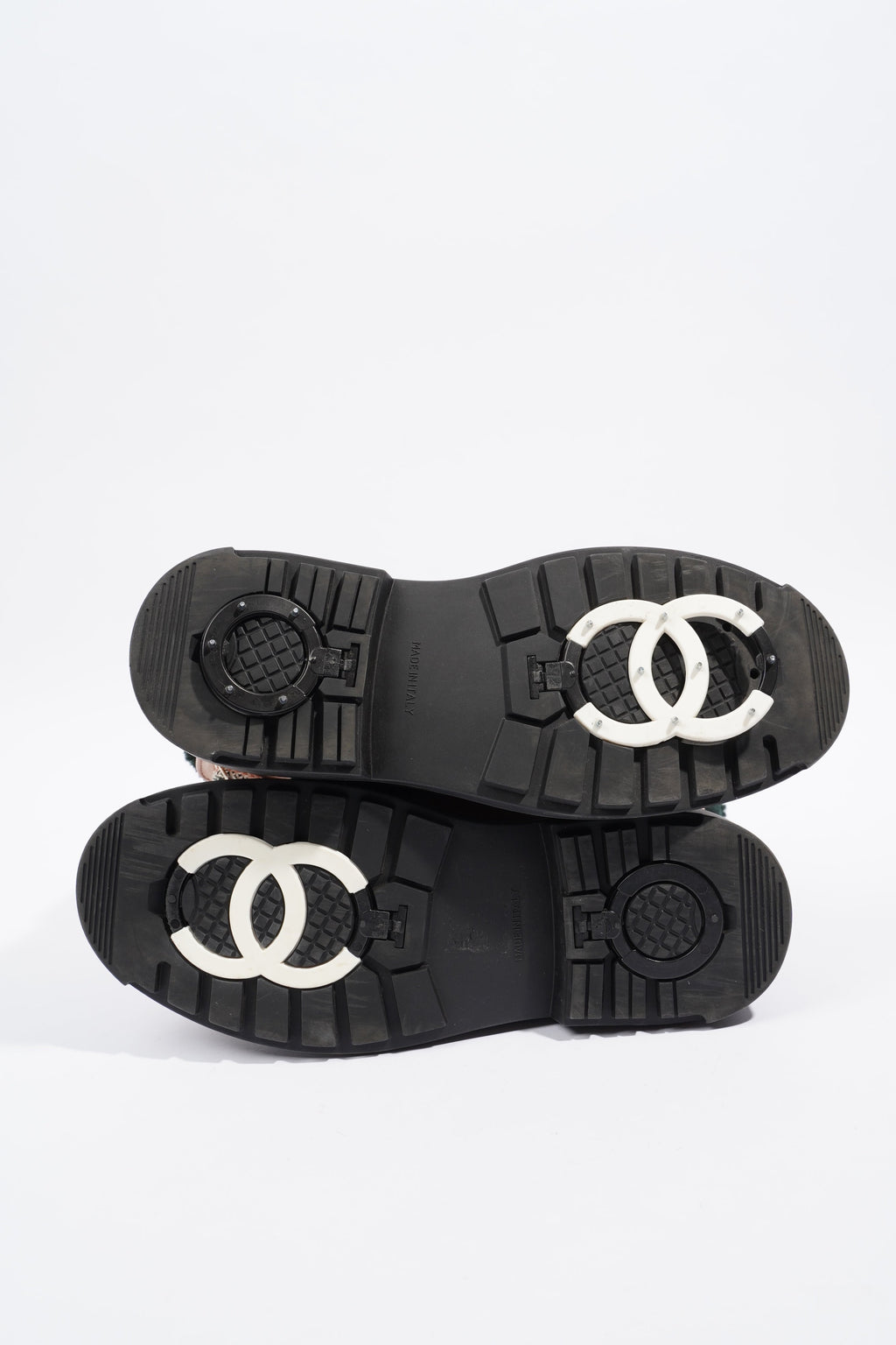 Chanel Shearling Boots Pink / Black Suede EU 38 UK 5