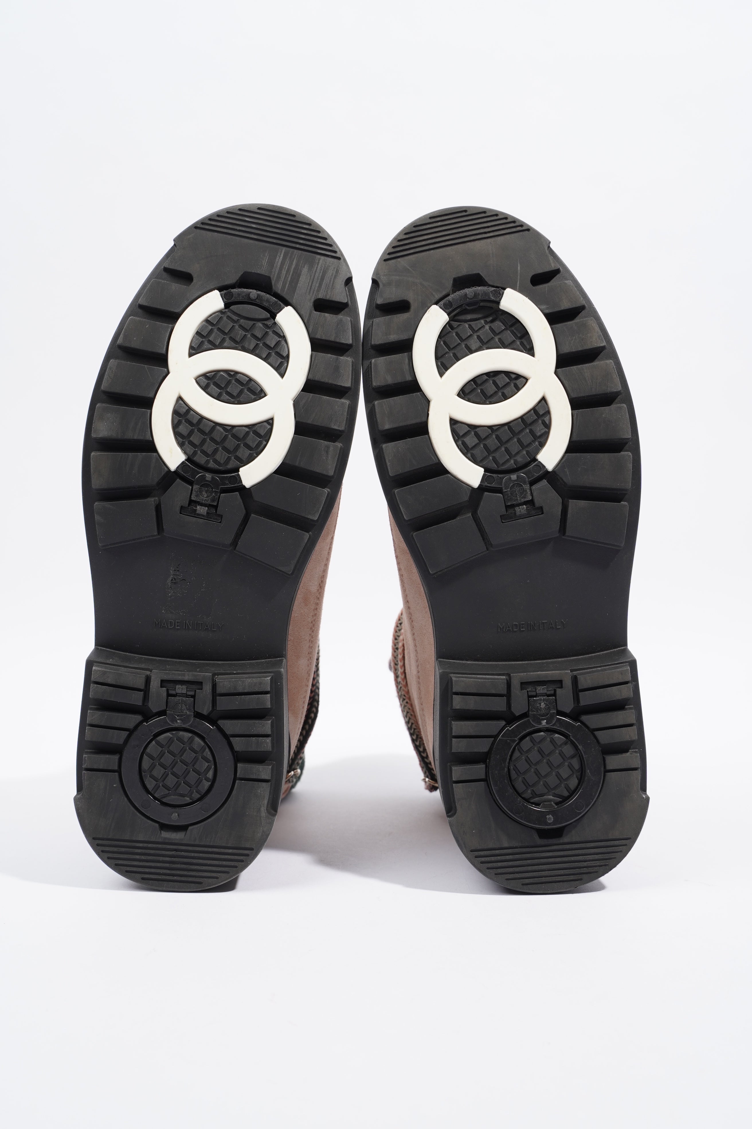 Chanel Shearling Boots Pink / Black Suede EU 38 UK 5