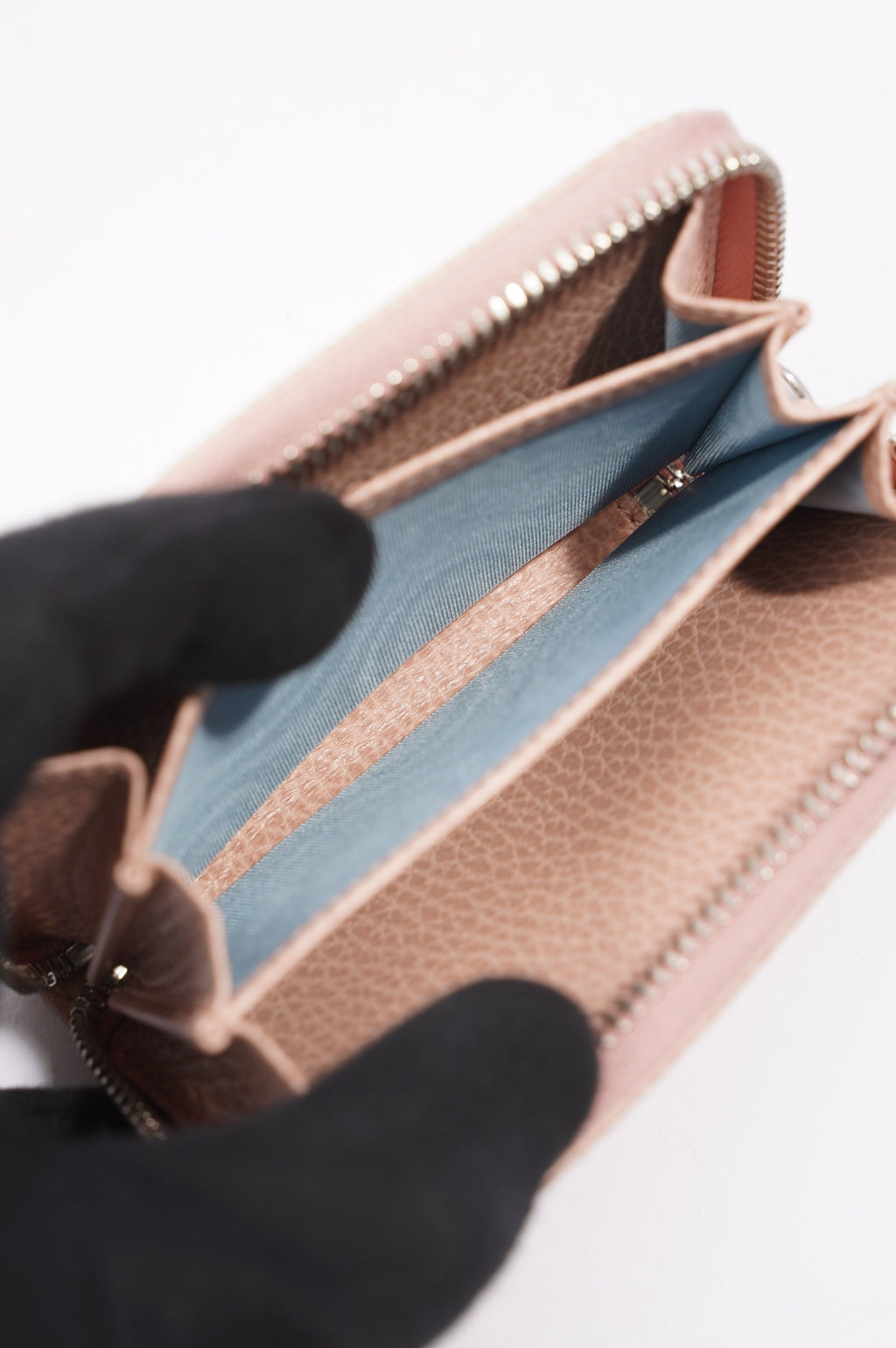 Gucci Zip Around Purse Pink Leather