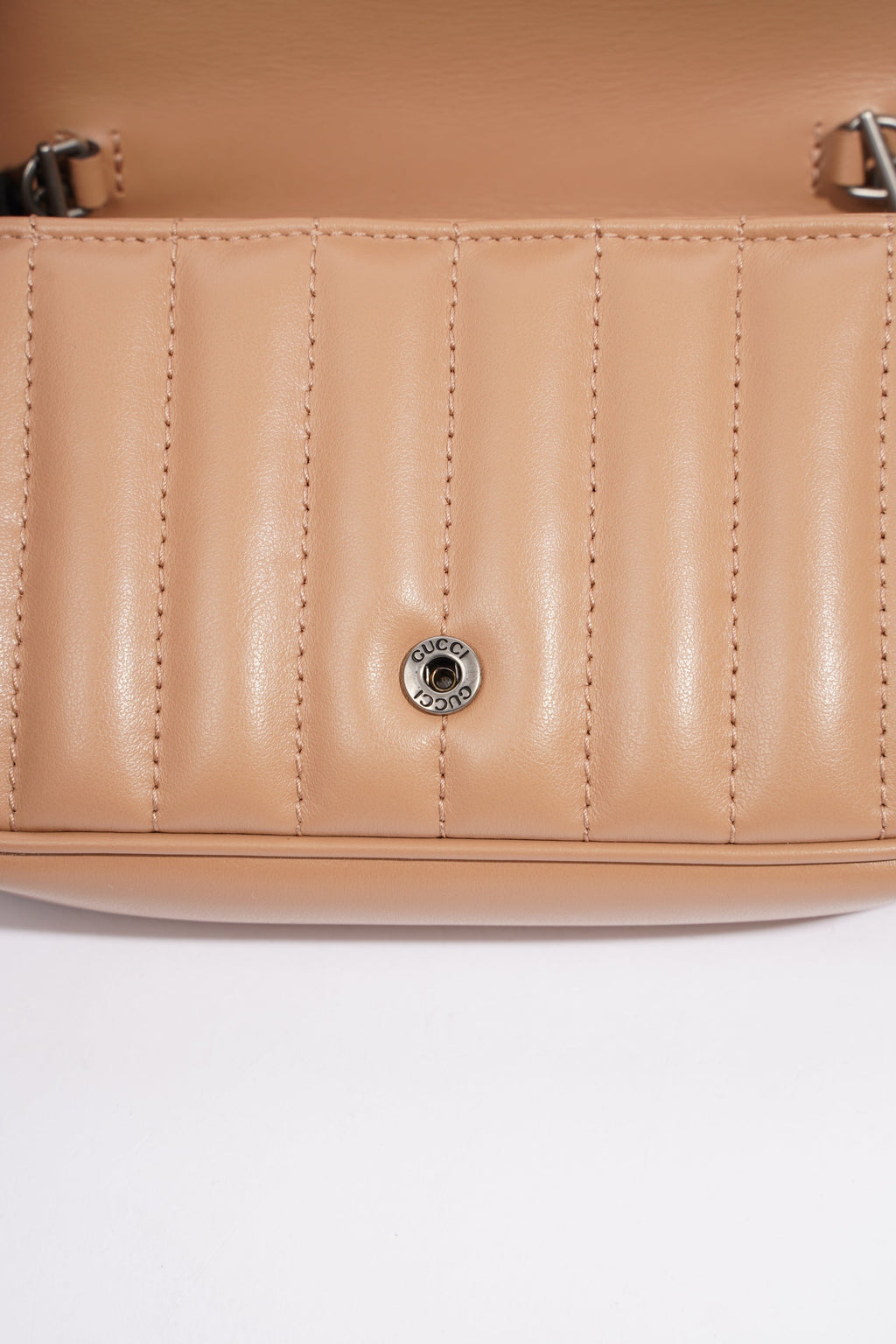 Gucci Marmont Flap Nude Matelasse Leather Super Mini