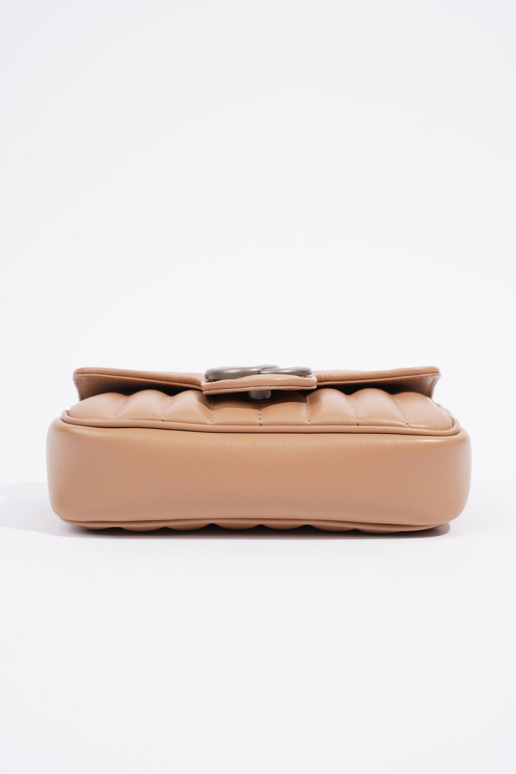 Gucci Marmont Flap Nude Matelasse Leather Super Mini