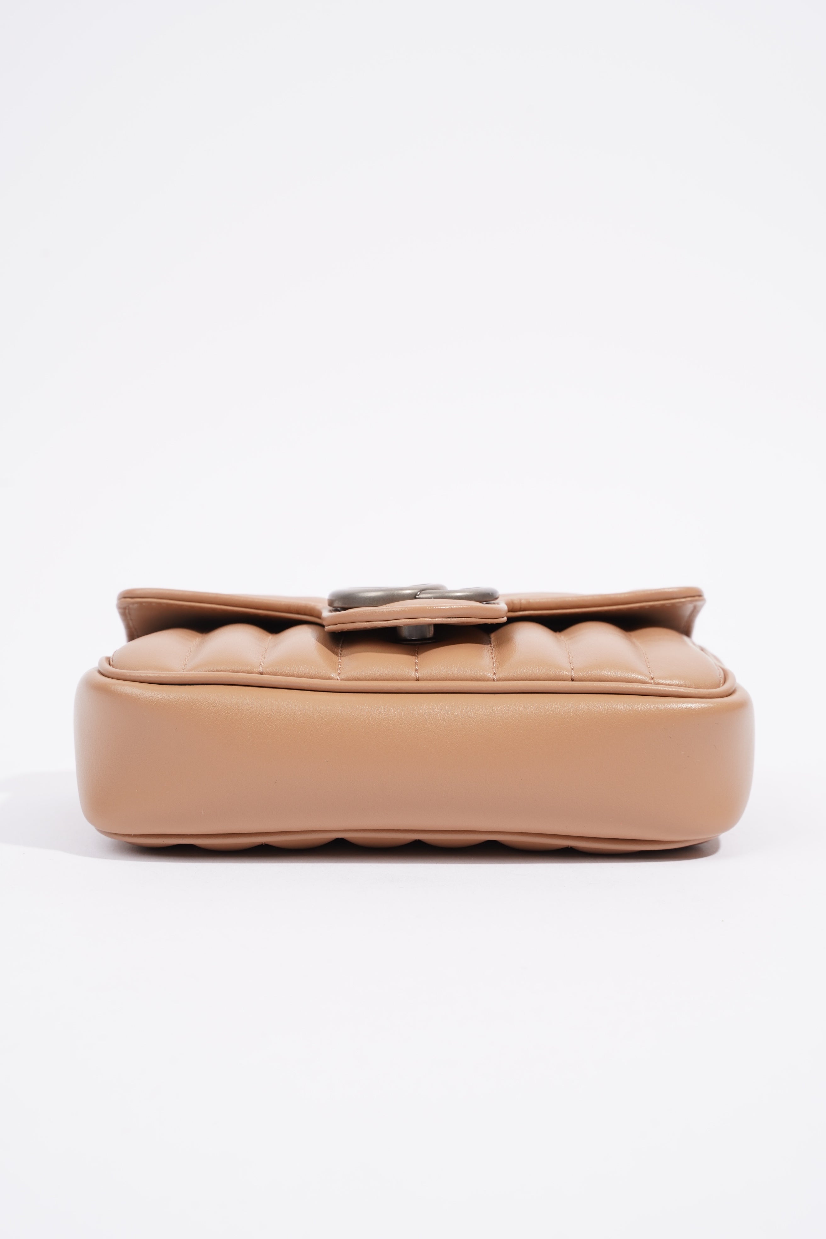 Gucci Marmont Flap Nude Matelasse Leather Super Mini