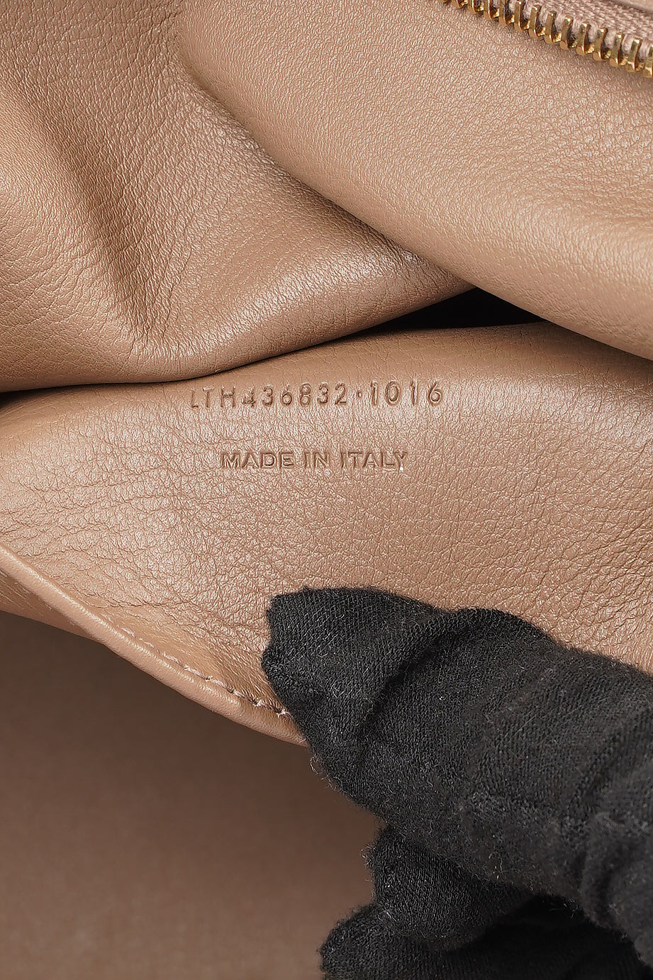 Saint Laurent Downtown Cabas Beige Calfskin Leather