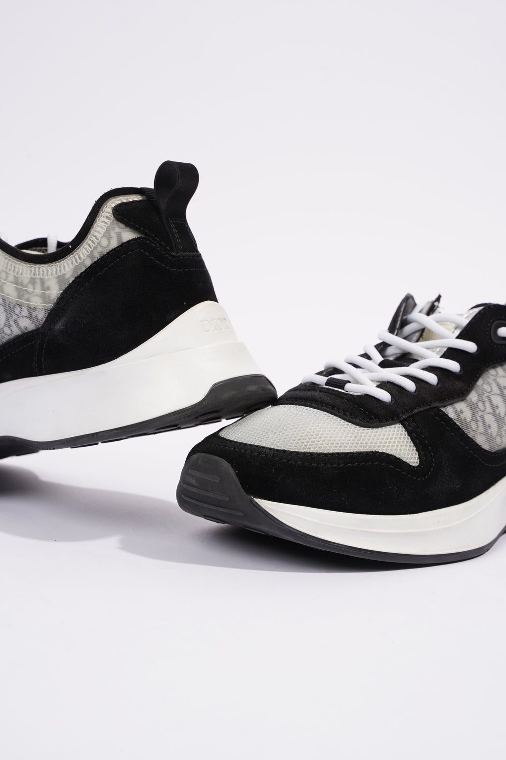 Christian Dior B25 Black / White / Black Oblique Mesh EU 41 UK 7