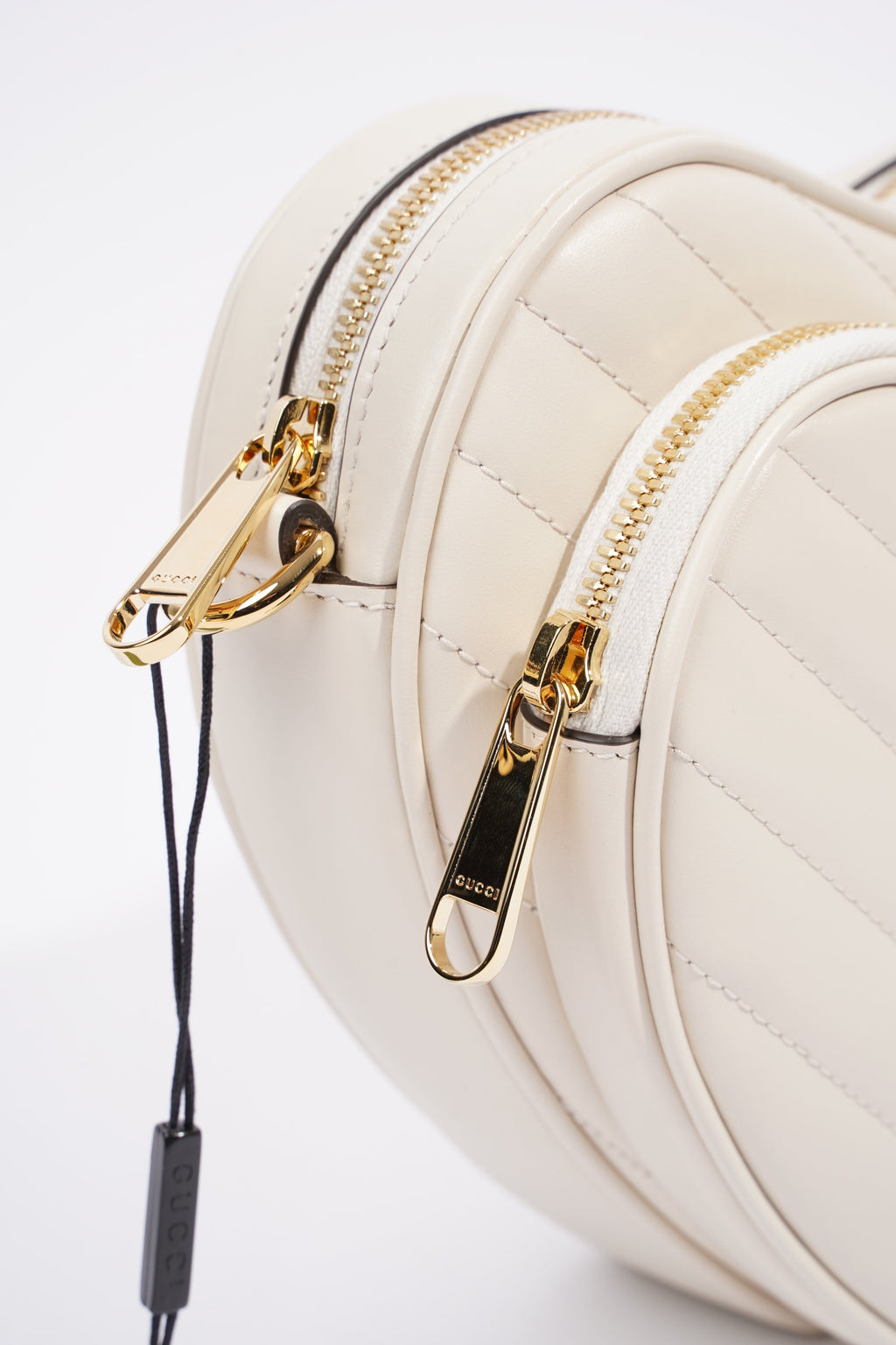 Gucci Interlocking G Mini Heart Cream Matelasse Leather