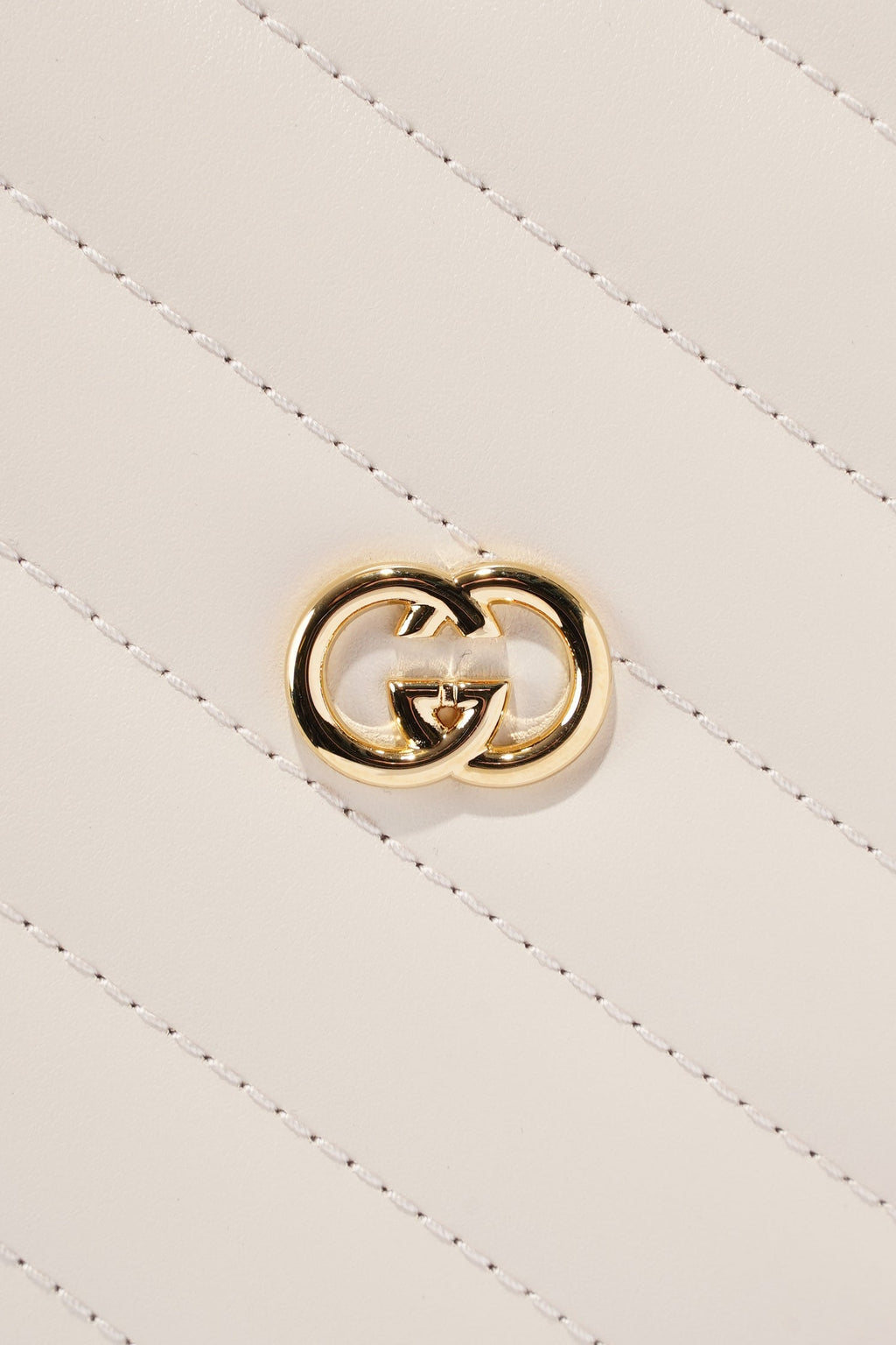 Gucci Interlocking G Mini Heart Cream Matelasse Leather
