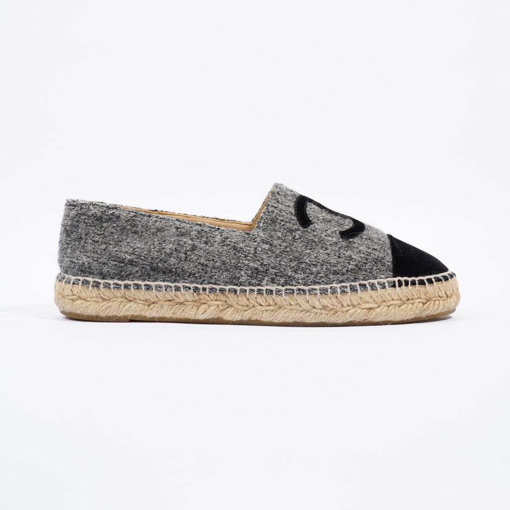 Chanel Espadrilles Grey / Black Fabric EU 40 UK 7