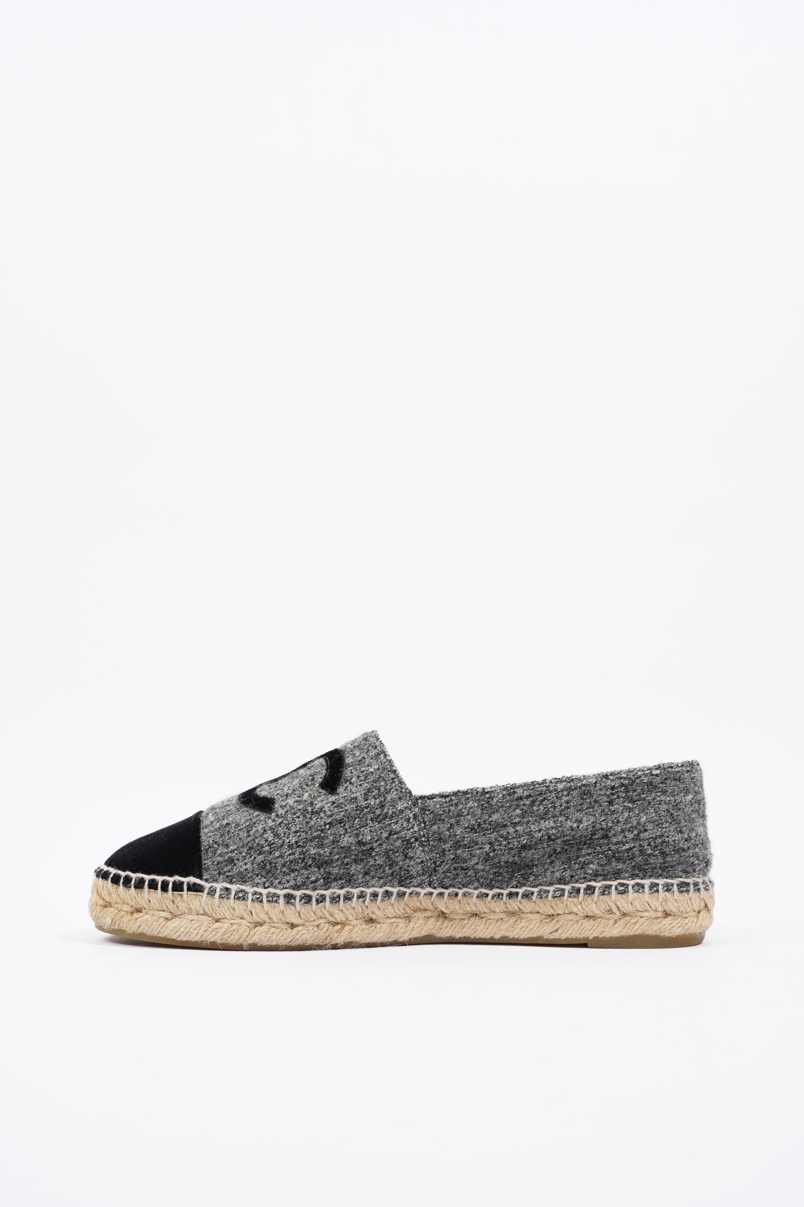 Chanel Espadrilles Grey / Black Fabric EU 40 UK 7