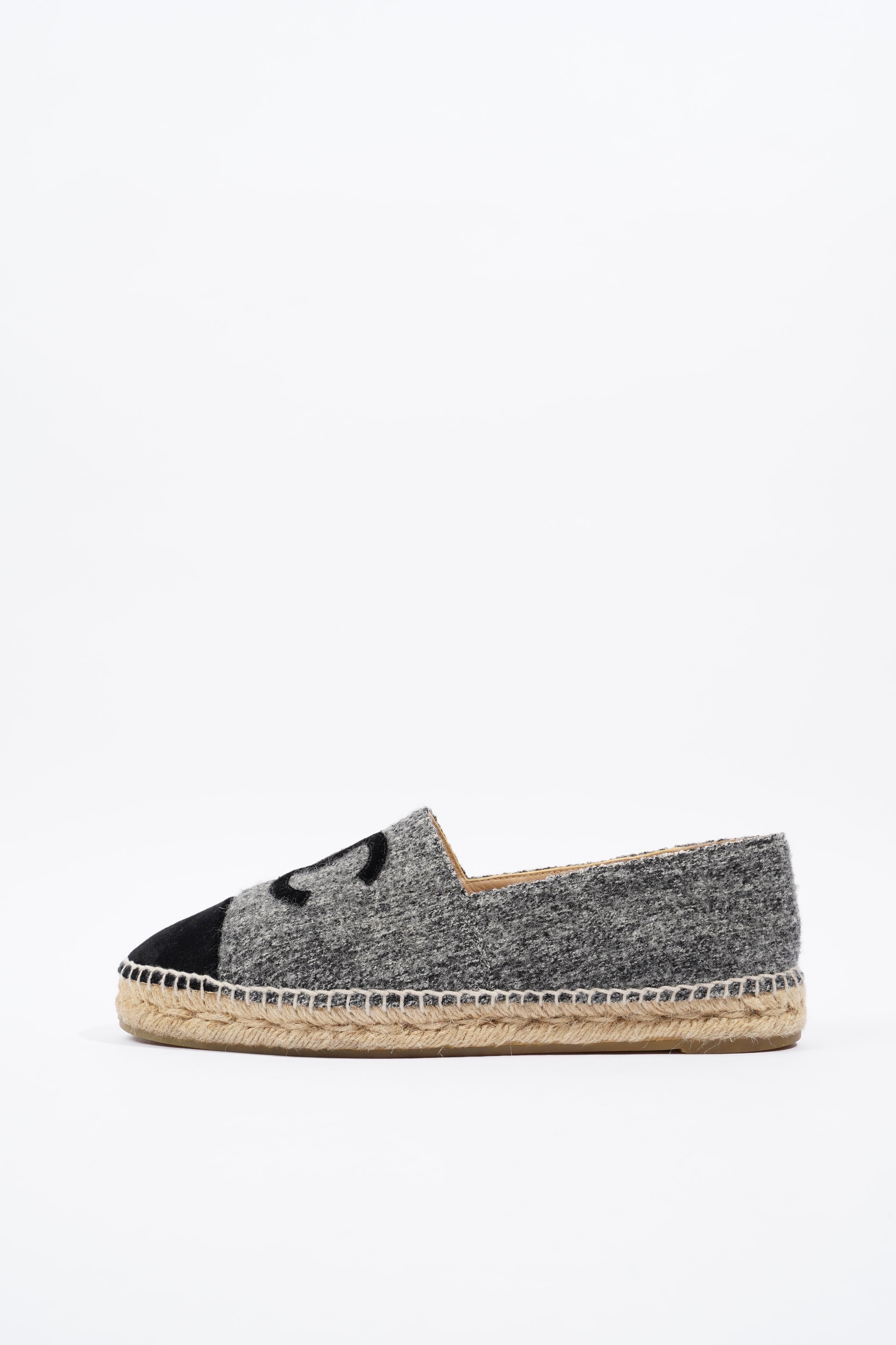 Chanel Espadrilles Grey / Black Fabric EU 40 UK 7