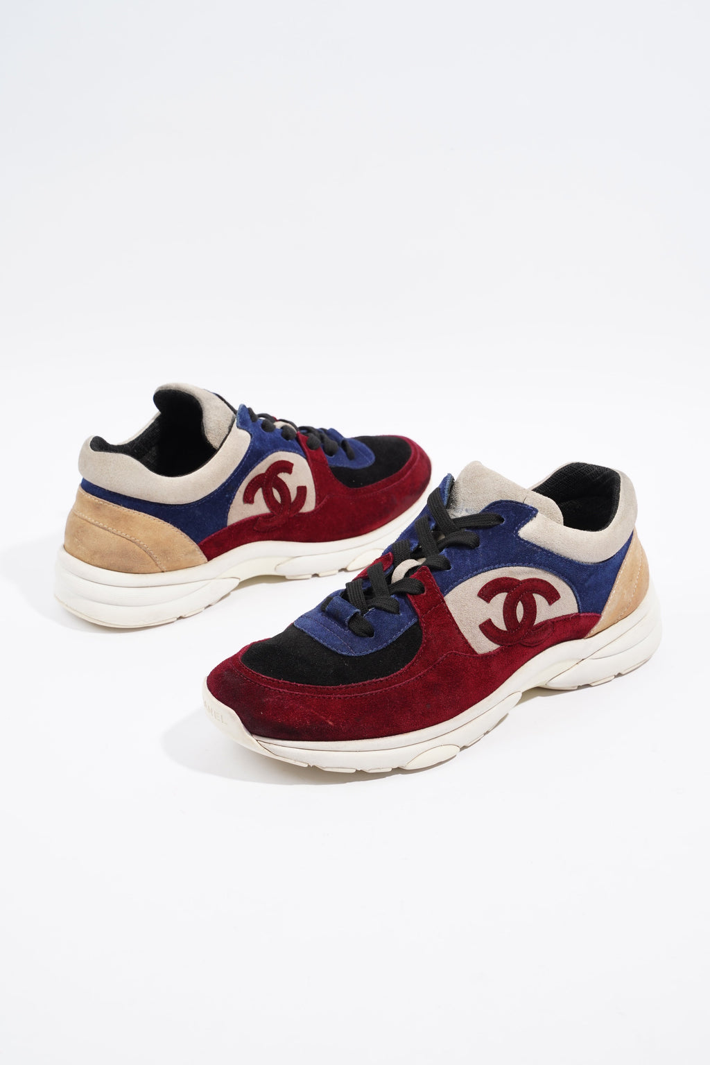 Chanel CC Logo Sneaker Maroon / Navy / Beige Suede EU 41.5 UK 7.5