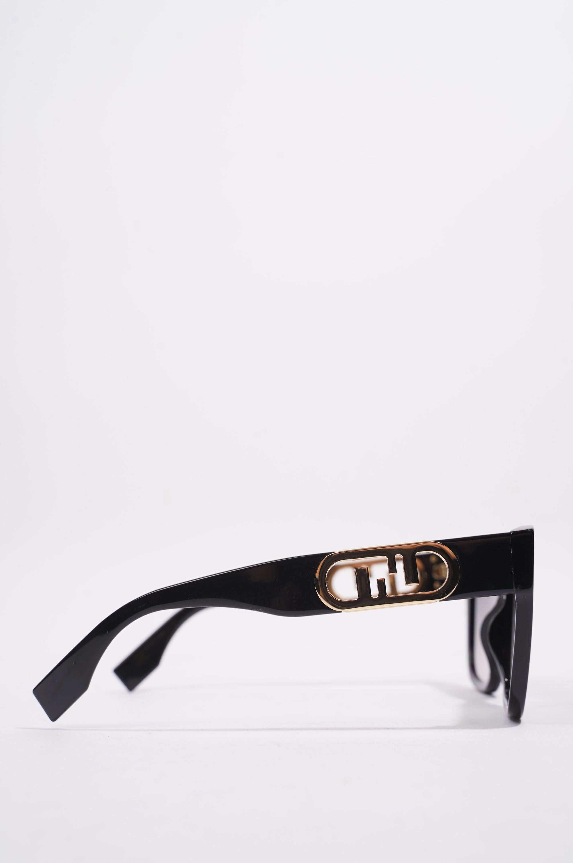 Fendi FE40063I Sunglasses Black / Gold Acetate 145mm