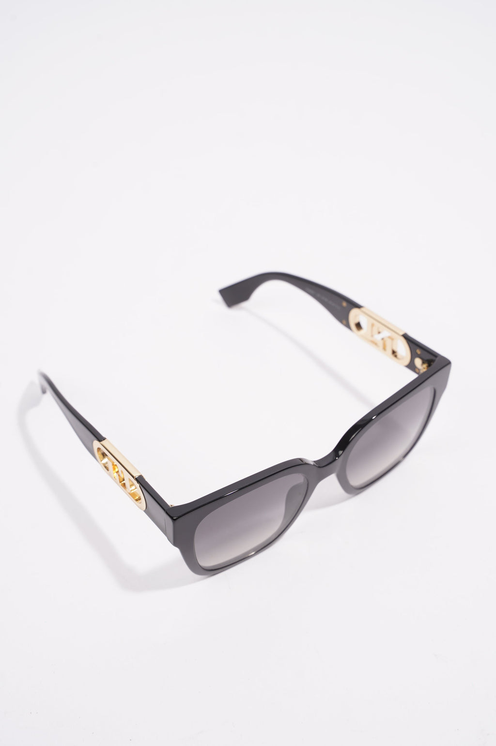 Fendi FE40063I Sunglasses Black / Gold Acetate 145mm