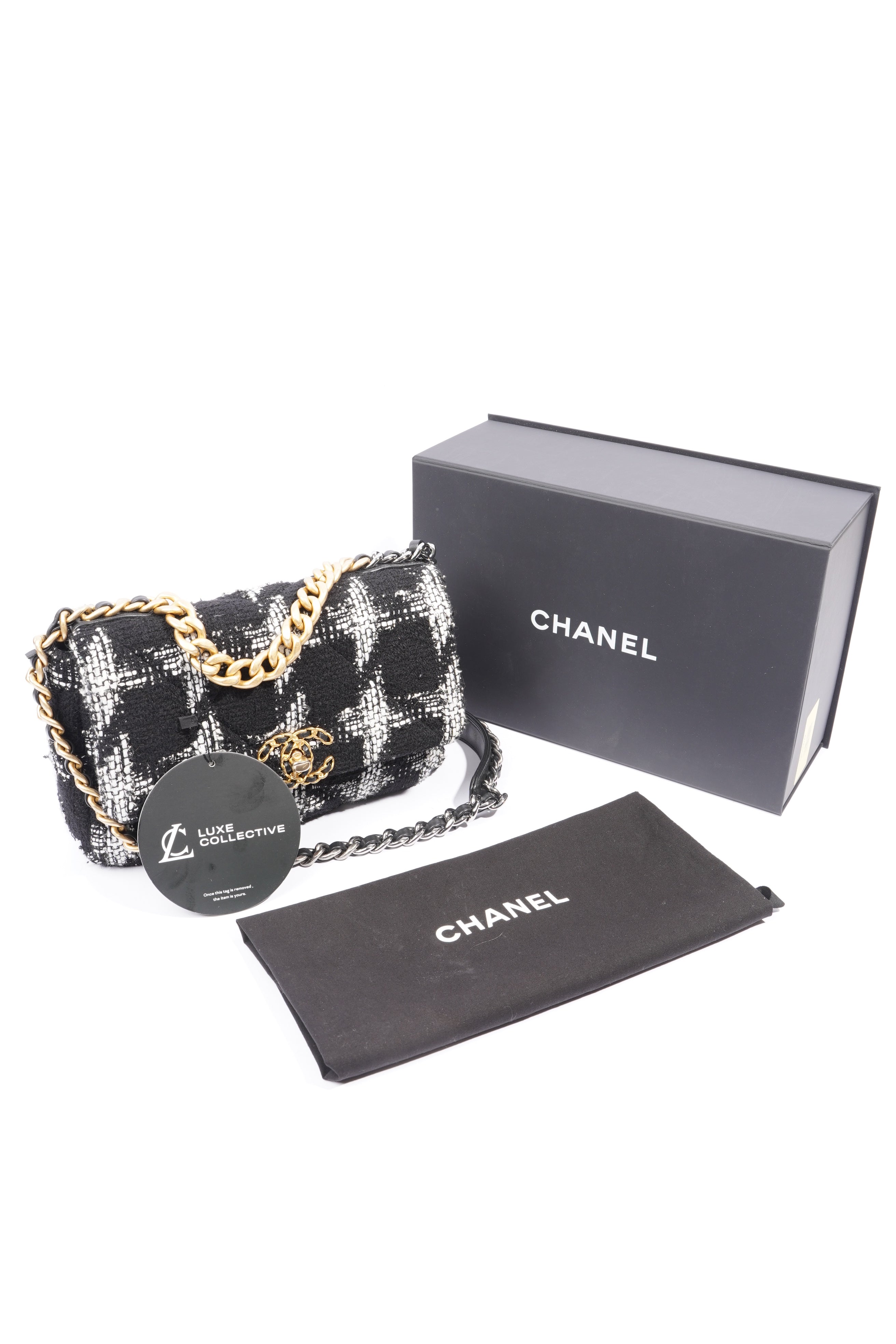 Chanel 19 Black / White Tweed Small