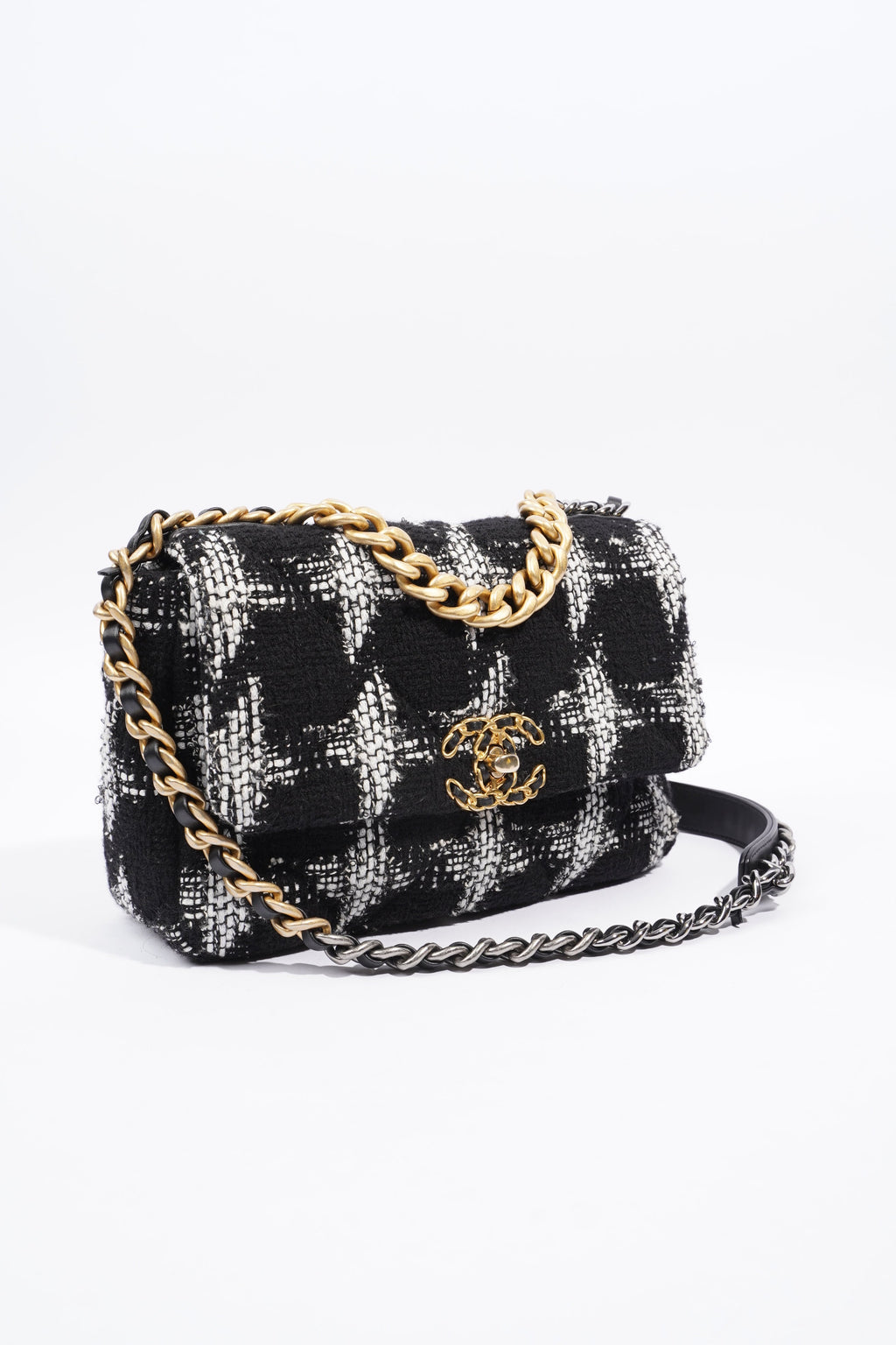 Chanel 19 Black / White Tweed Small