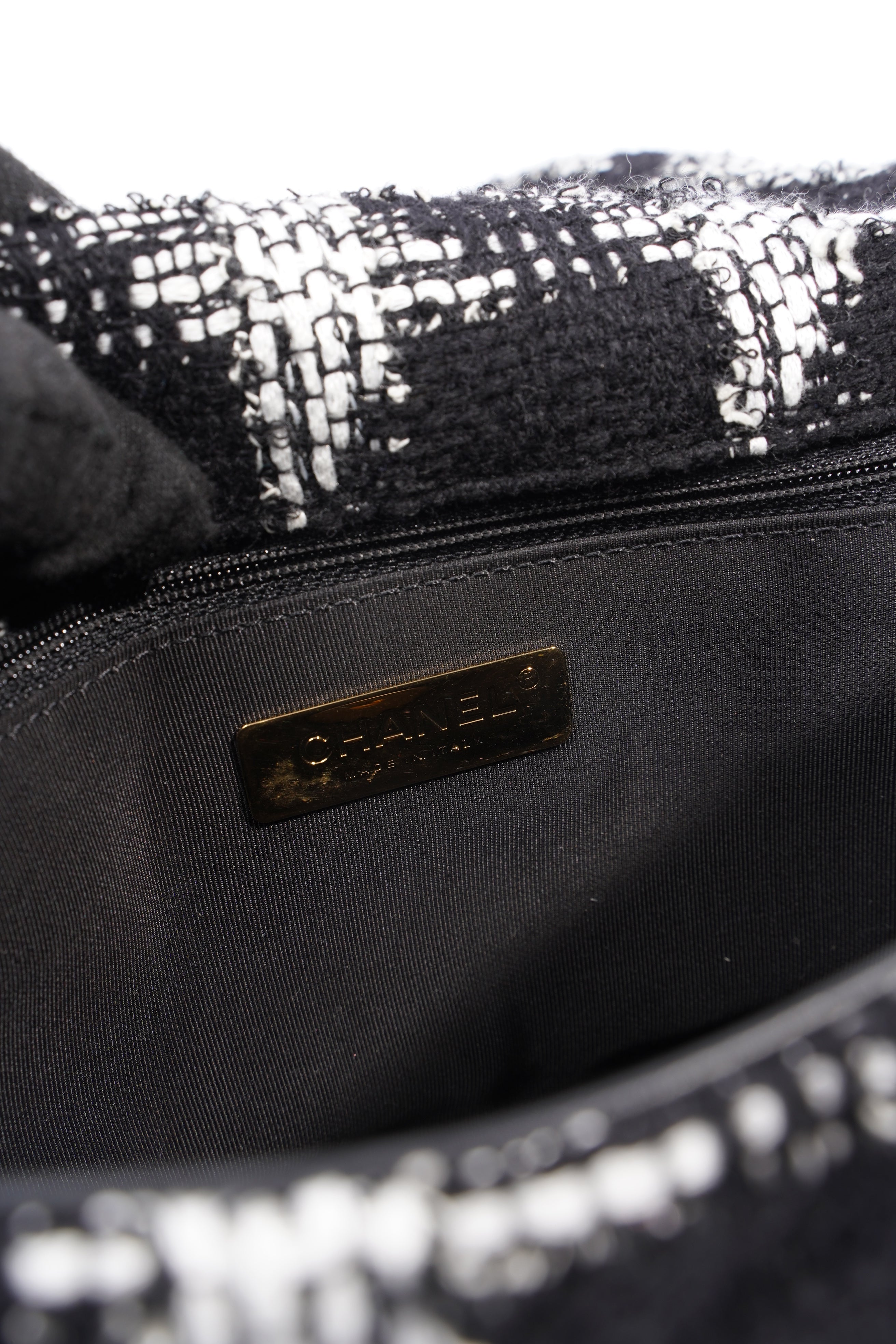 Chanel 19 Black / White Tweed Small