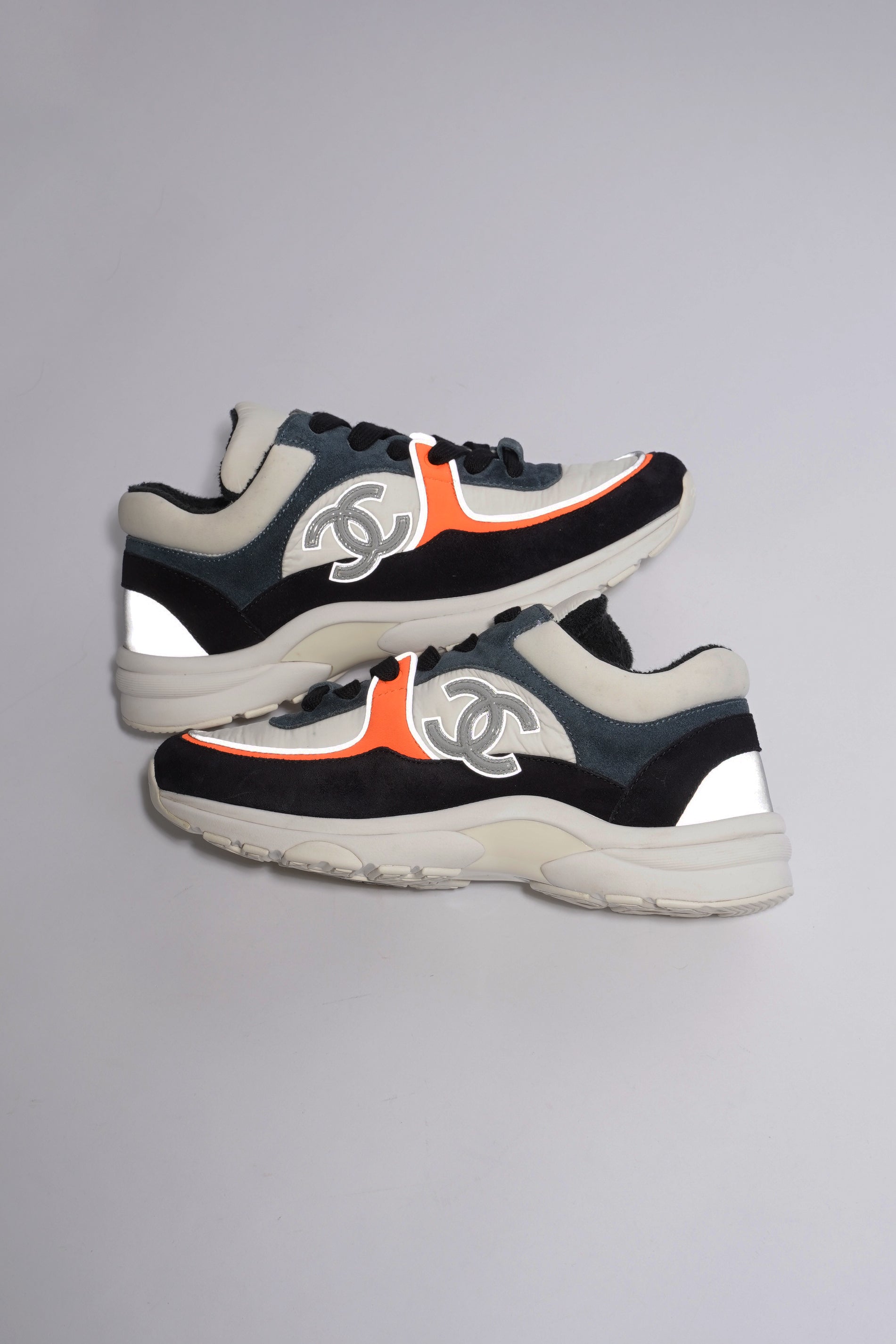 Chanel CC Logo Sneaker White / Black / Orange Suede EU 36 UK 3