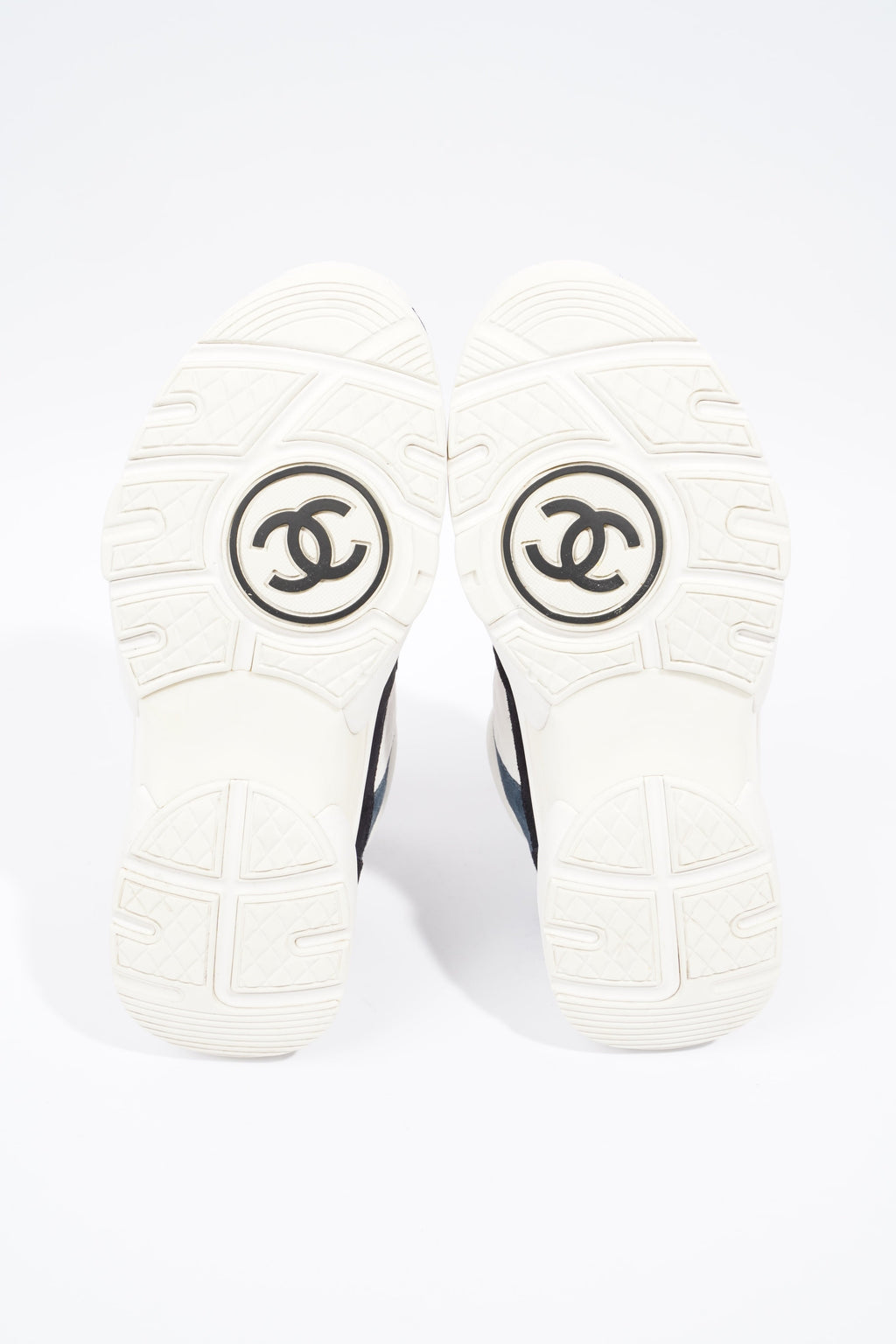 Chanel CC Logo Sneaker White / Black / Orange Suede EU 36 UK 3