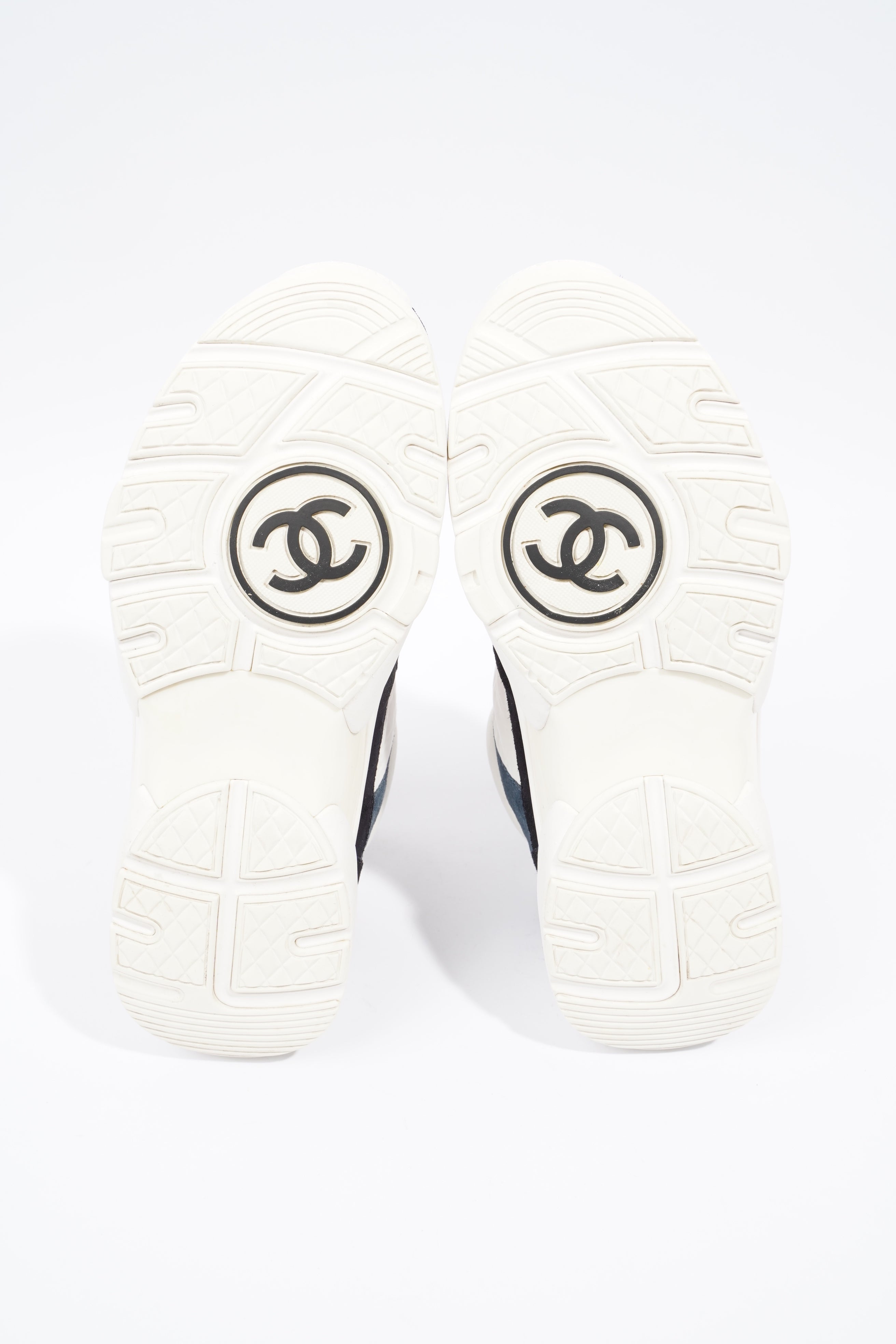 Chanel CC Logo Sneaker White / Black / Orange Suede EU 36 UK 3