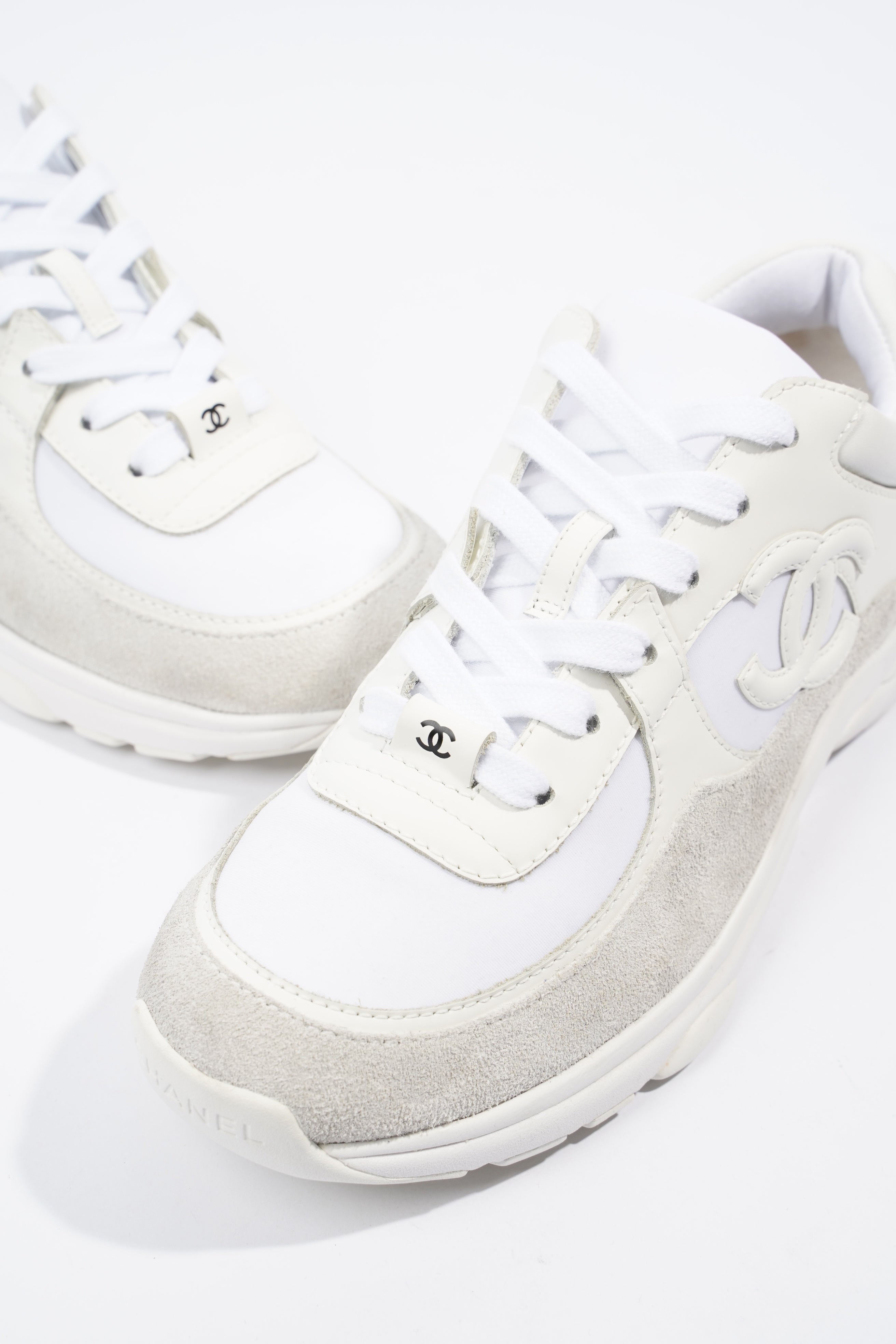 Chanel CC Logo Sneaker White Suede EU 38 UK 5