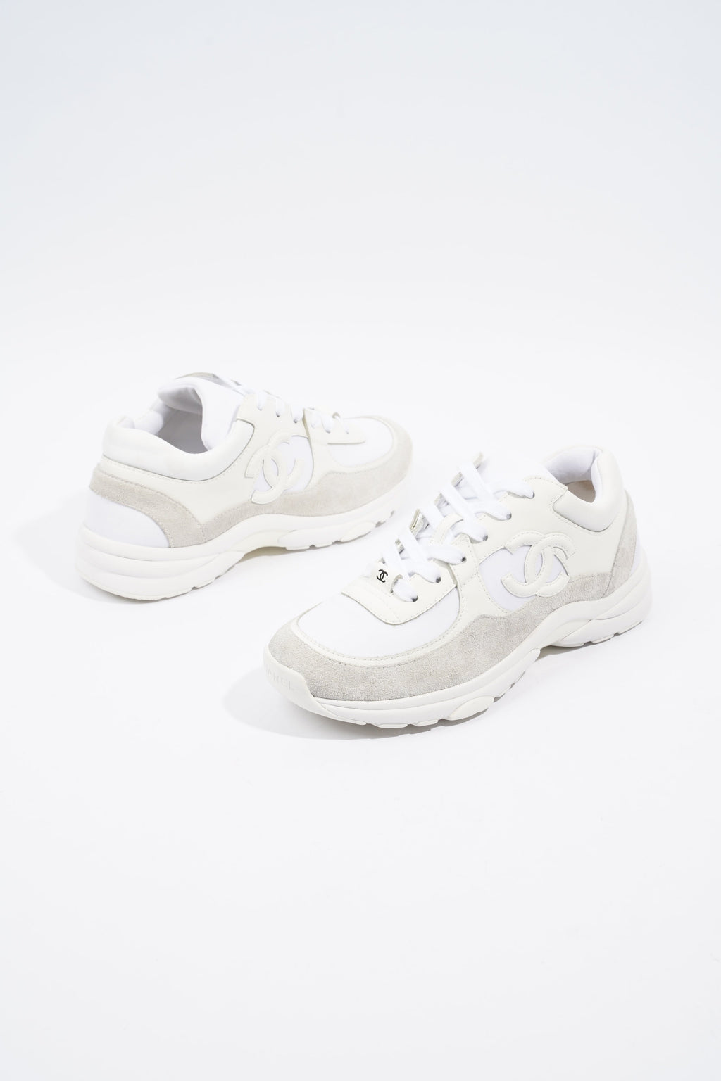 Chanel CC Logo Sneaker White Suede EU 38 UK 5