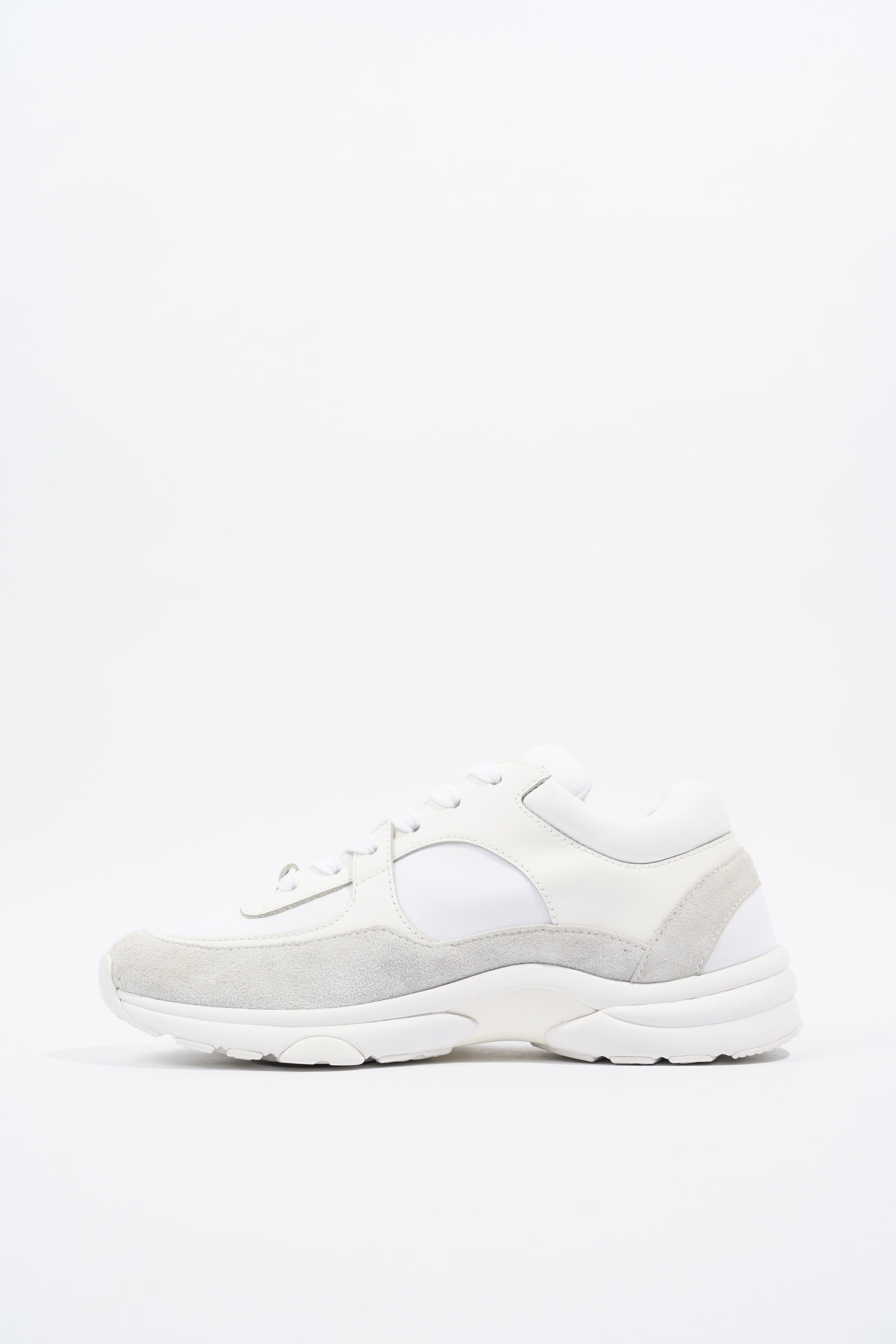 Chanel CC Logo Sneaker White Suede EU 38 UK 5