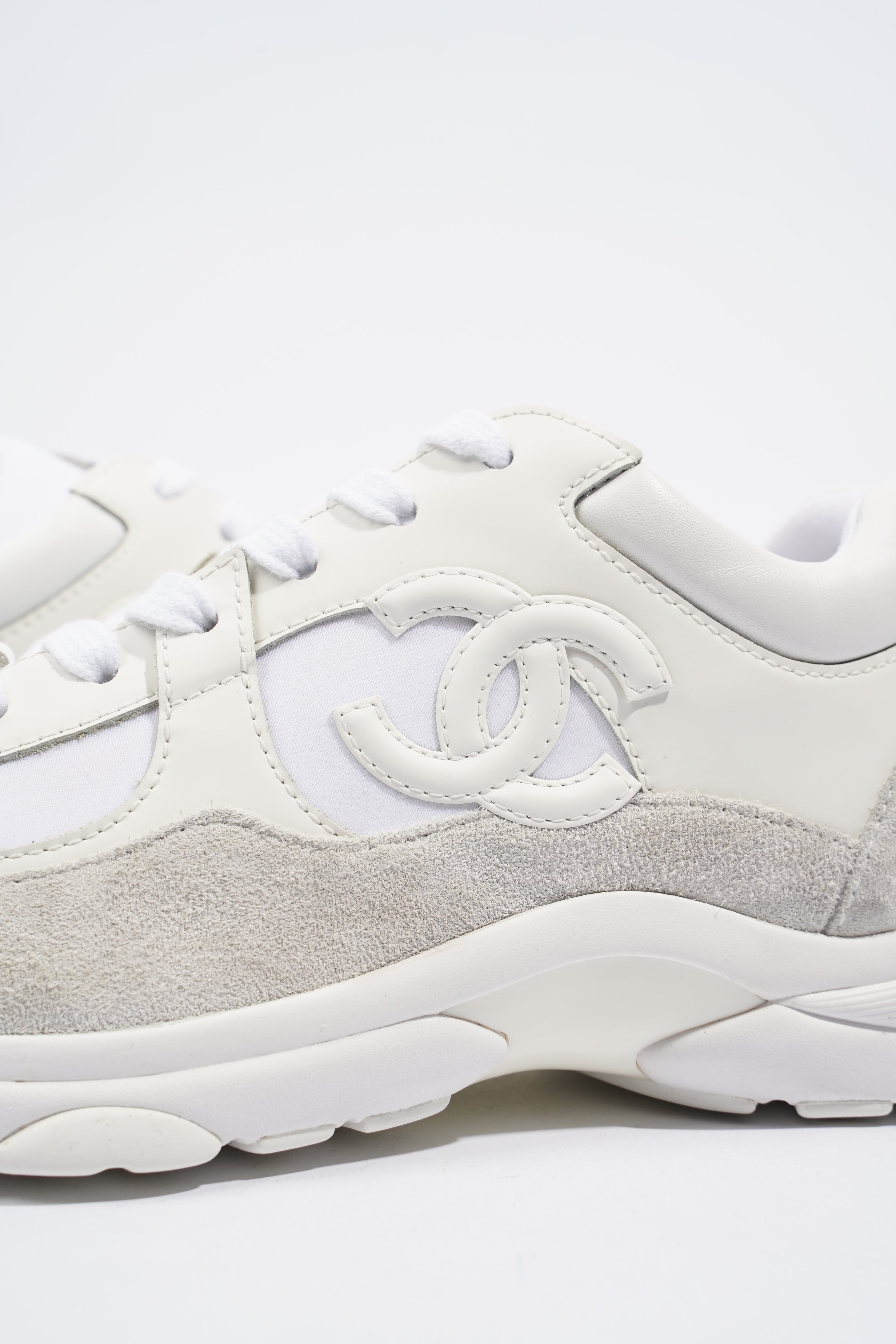 Chanel CC Logo Sneaker White Suede EU 38 UK 5