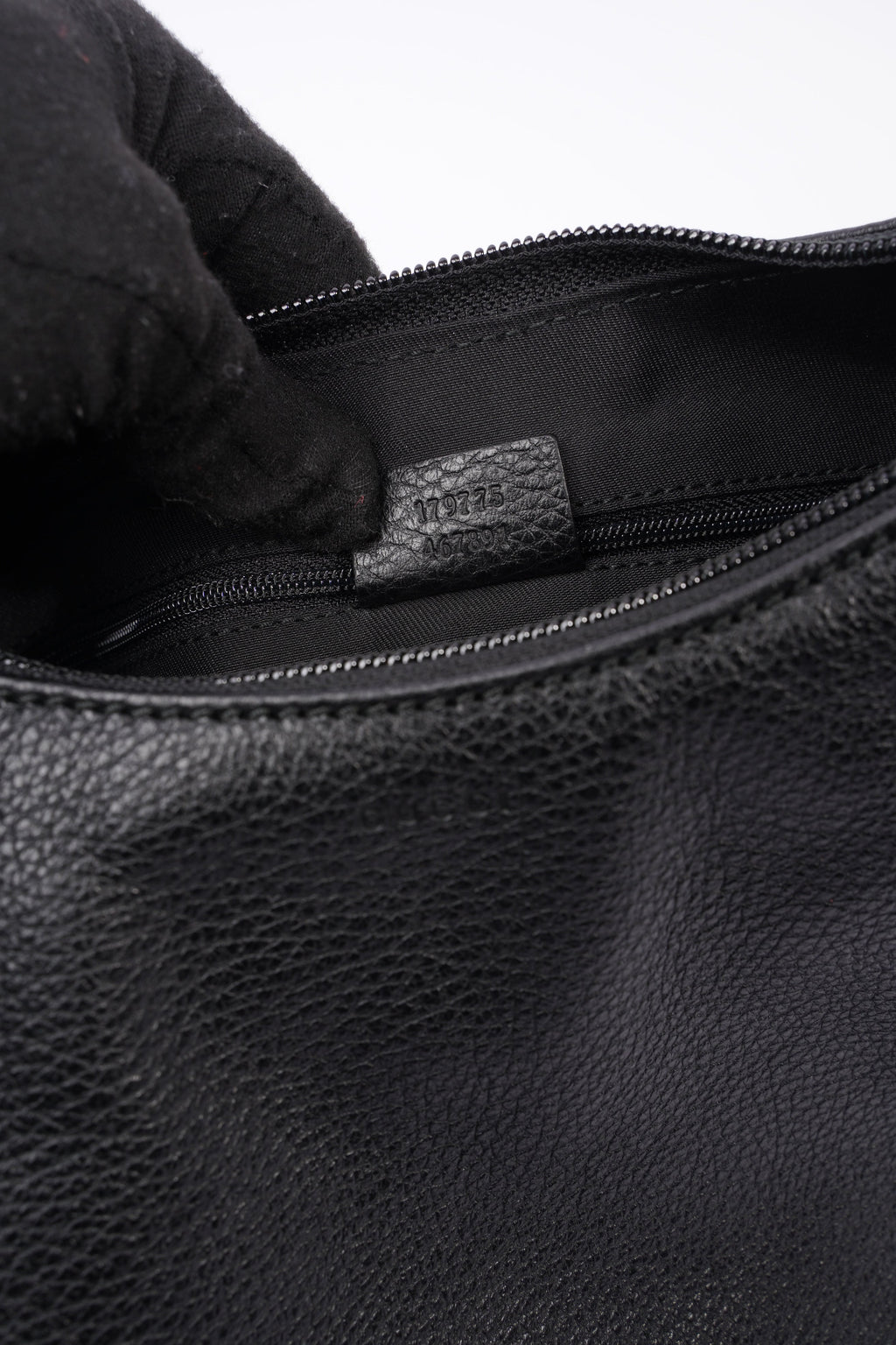 Gucci Hobo Black Grained Leather