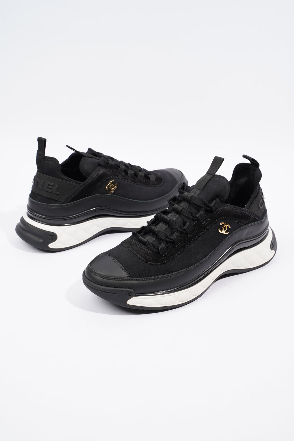 Chanel CC Logo Sneaker Black / White Nylon EU 41 UK 7