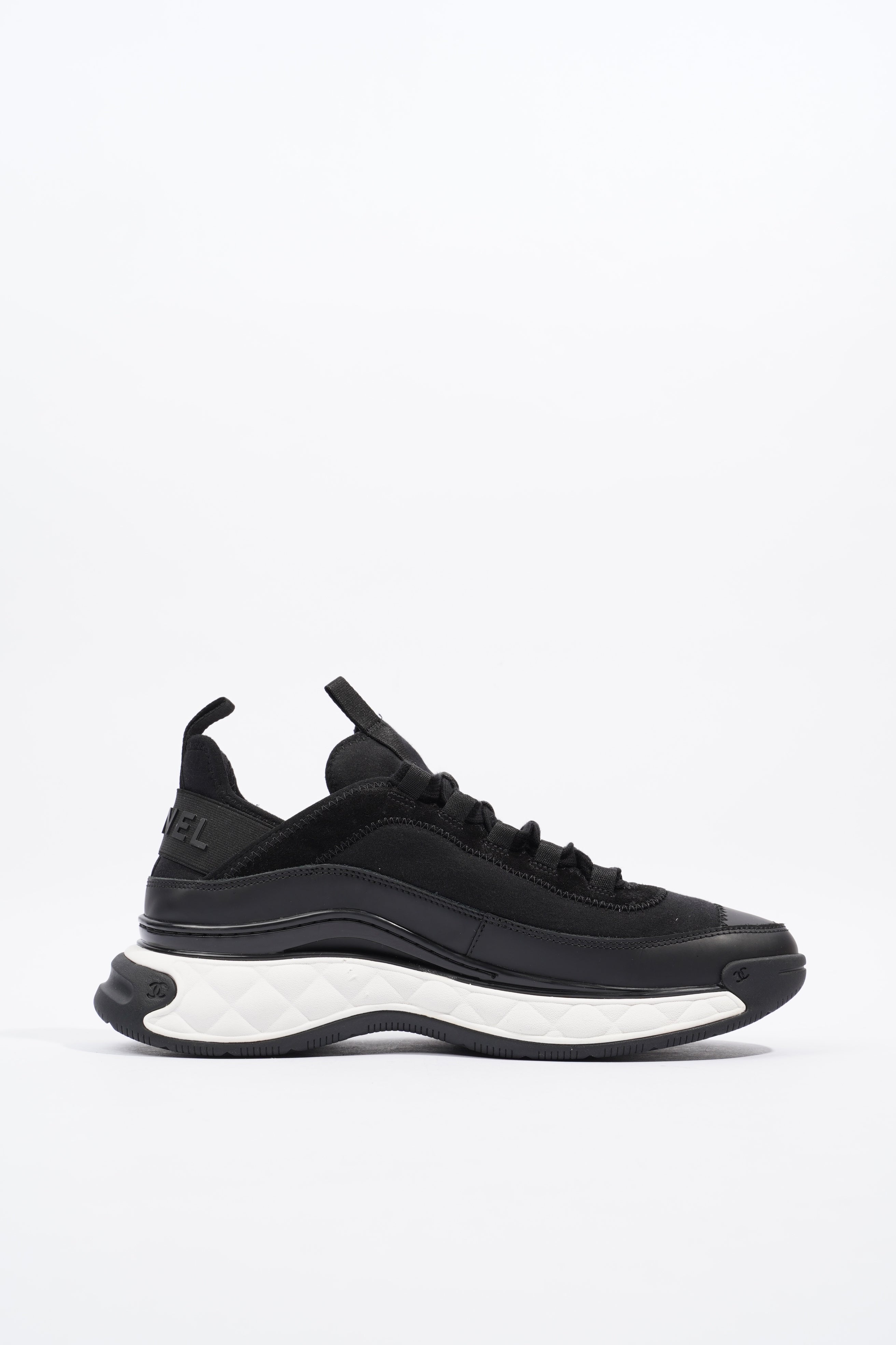 Chanel CC Logo Sneaker Black / White Nylon EU 41 UK 7