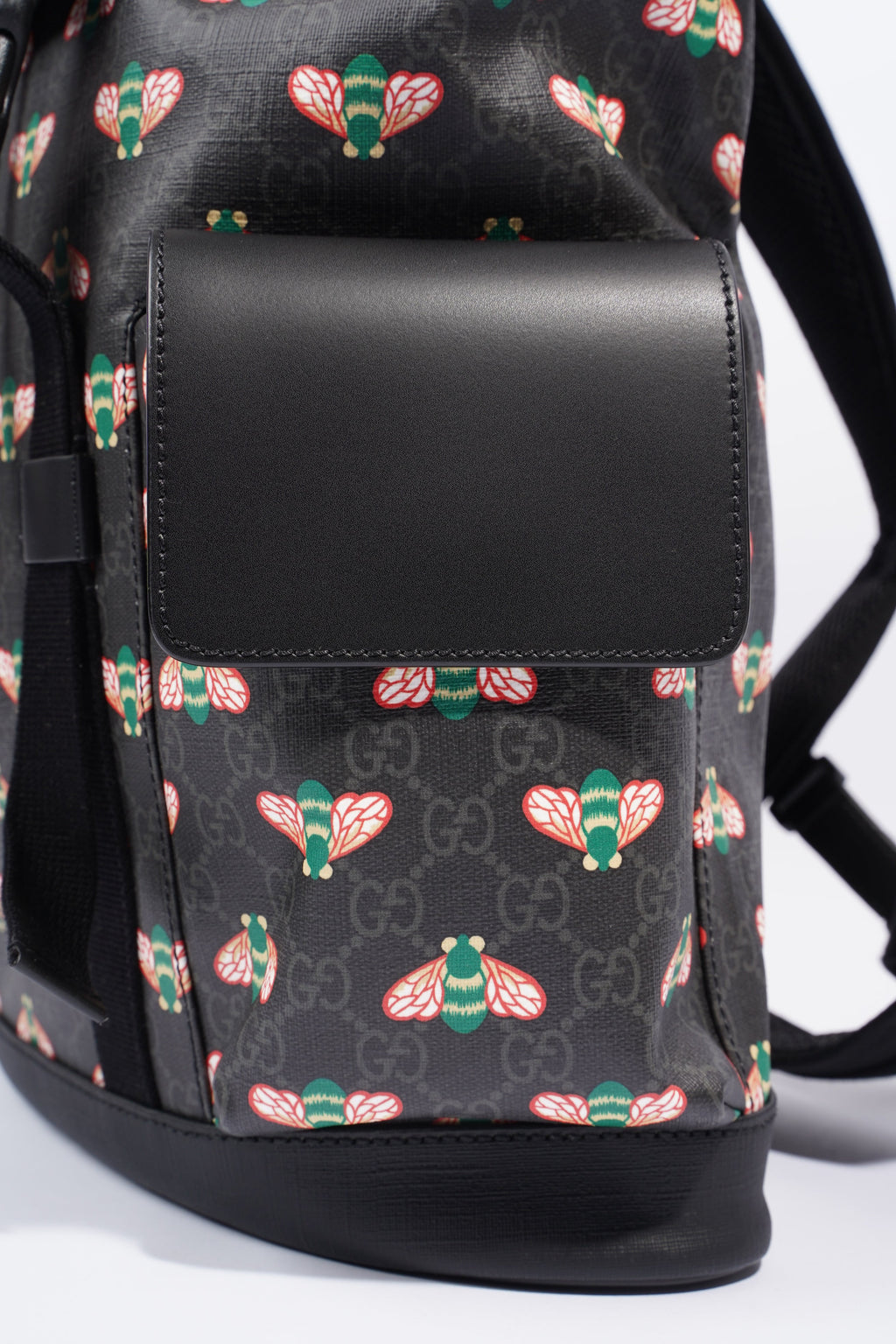 Gucci GG Supreme Bee Backpack Black / Red And Green Bee Print Coated Canvas