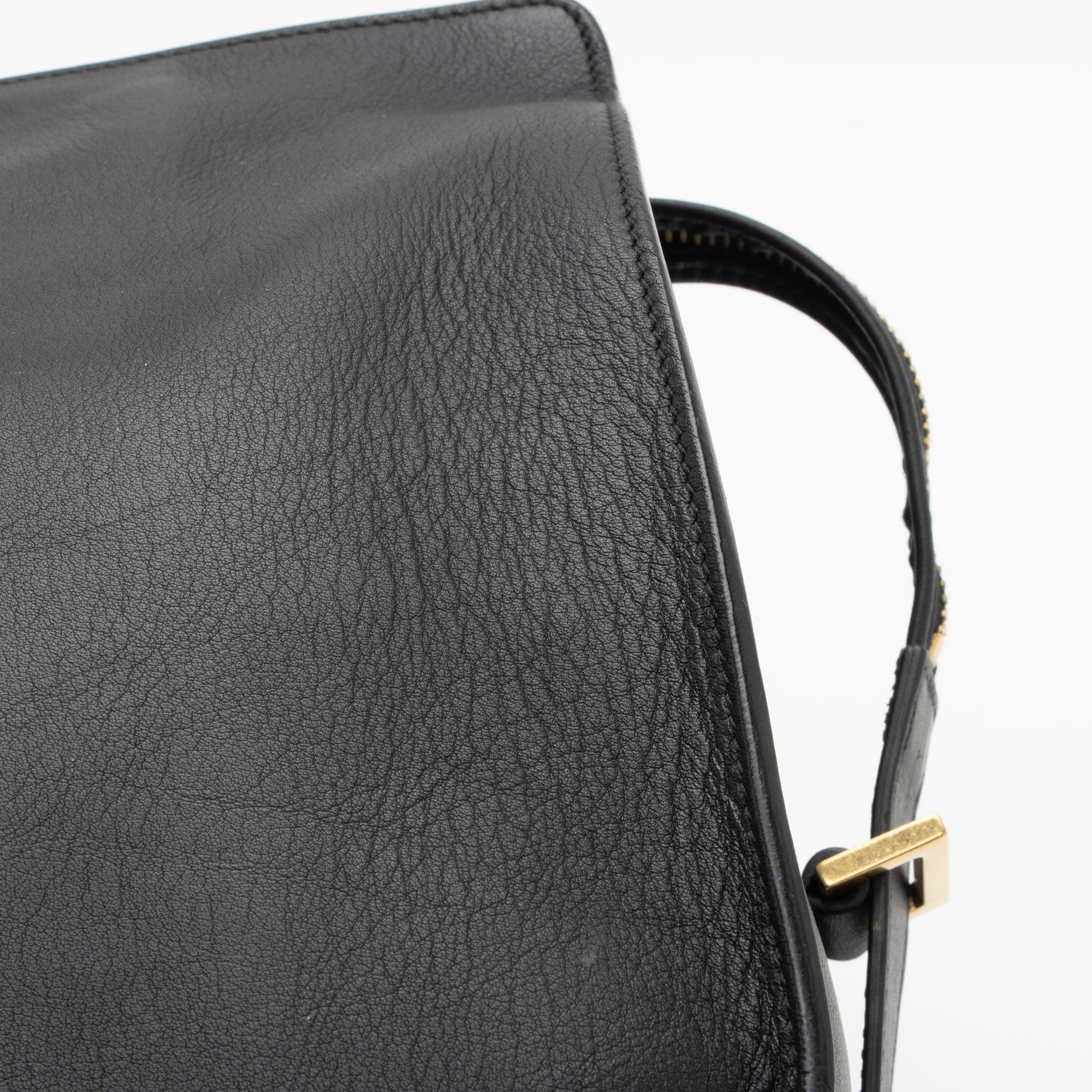 Saint Laurent Calfskin Cabas Chyc Medium Tote (SHF-vEmkbR)