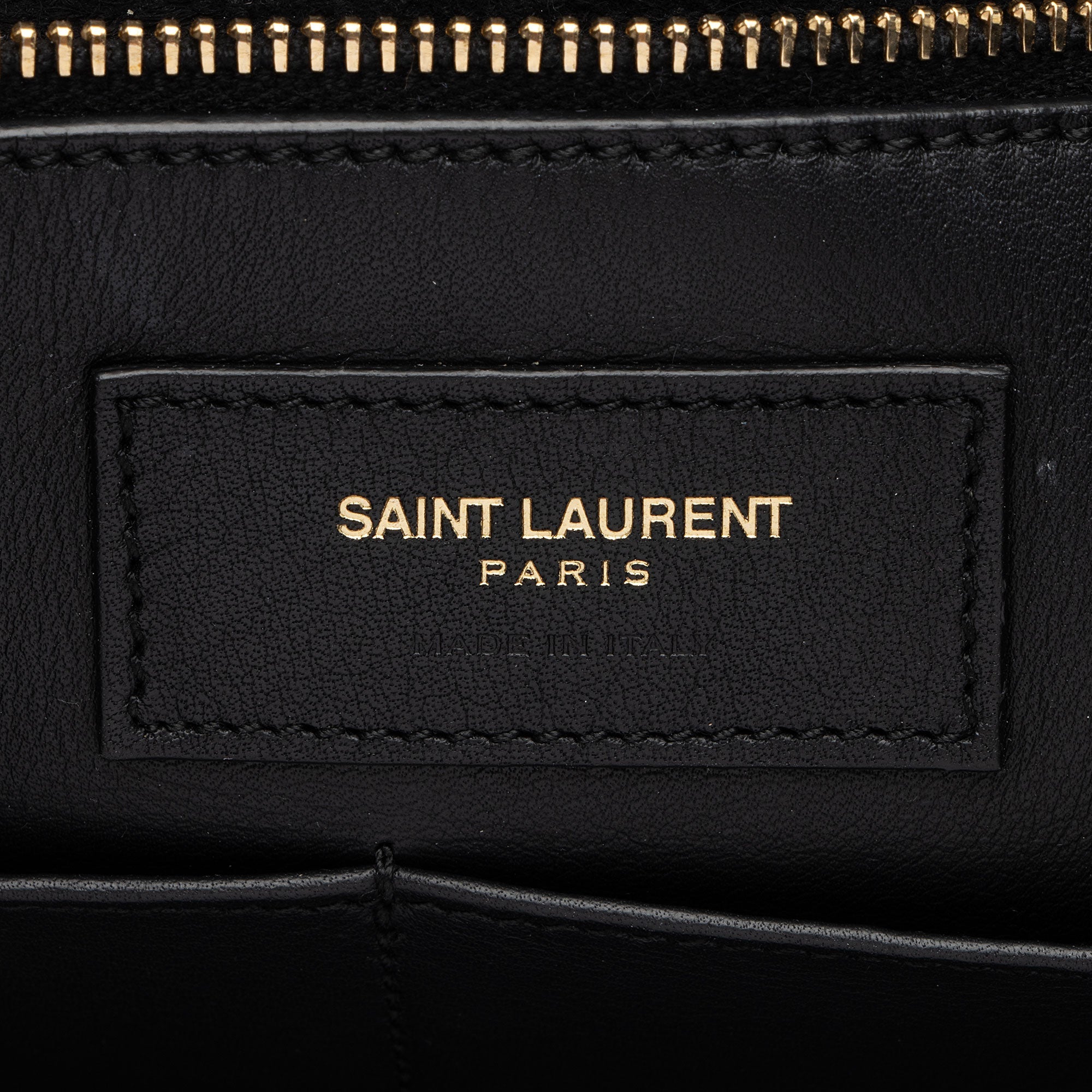 Saint Laurent Calfskin Cabas Chyc Medium Tote (SHF-vEmkbR)
