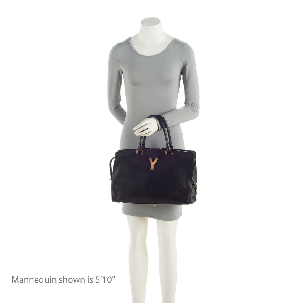 Saint Laurent Calfskin Cabas Chyc Medium Tote (SHF-vEmkbR)