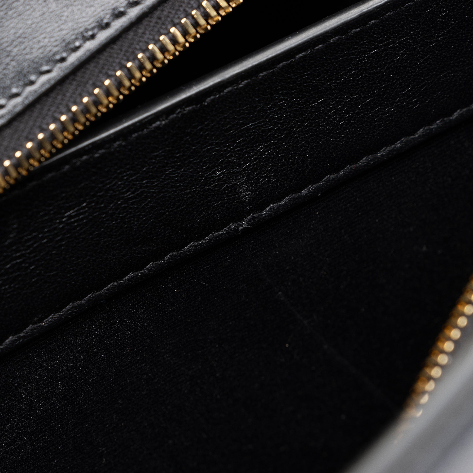 Saint Laurent Calfskin Monogram Uptown Medium Tote (SHF-Z82BDJ)