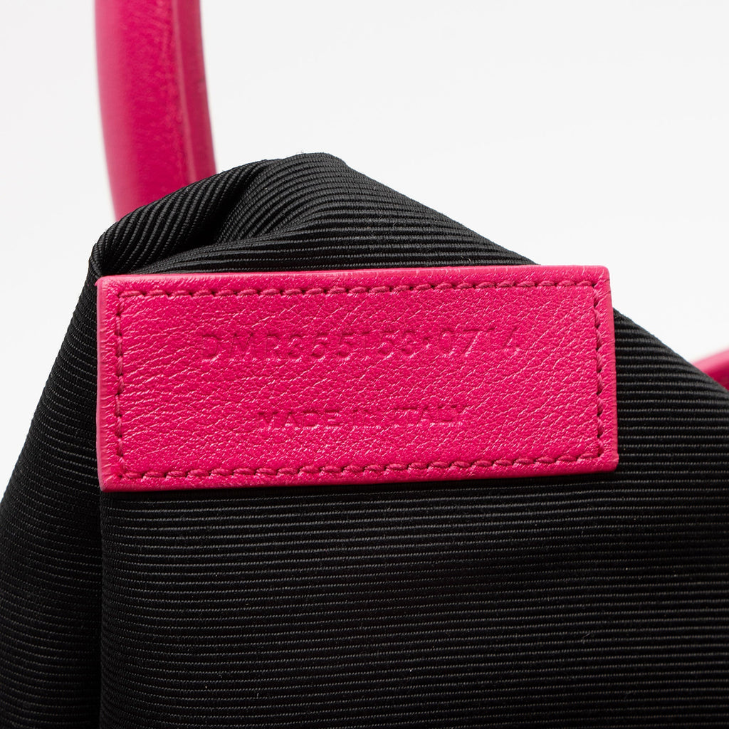 Saint Laurent Calfskin Sac De Jour Small Tote (SHF-YSSFMG)