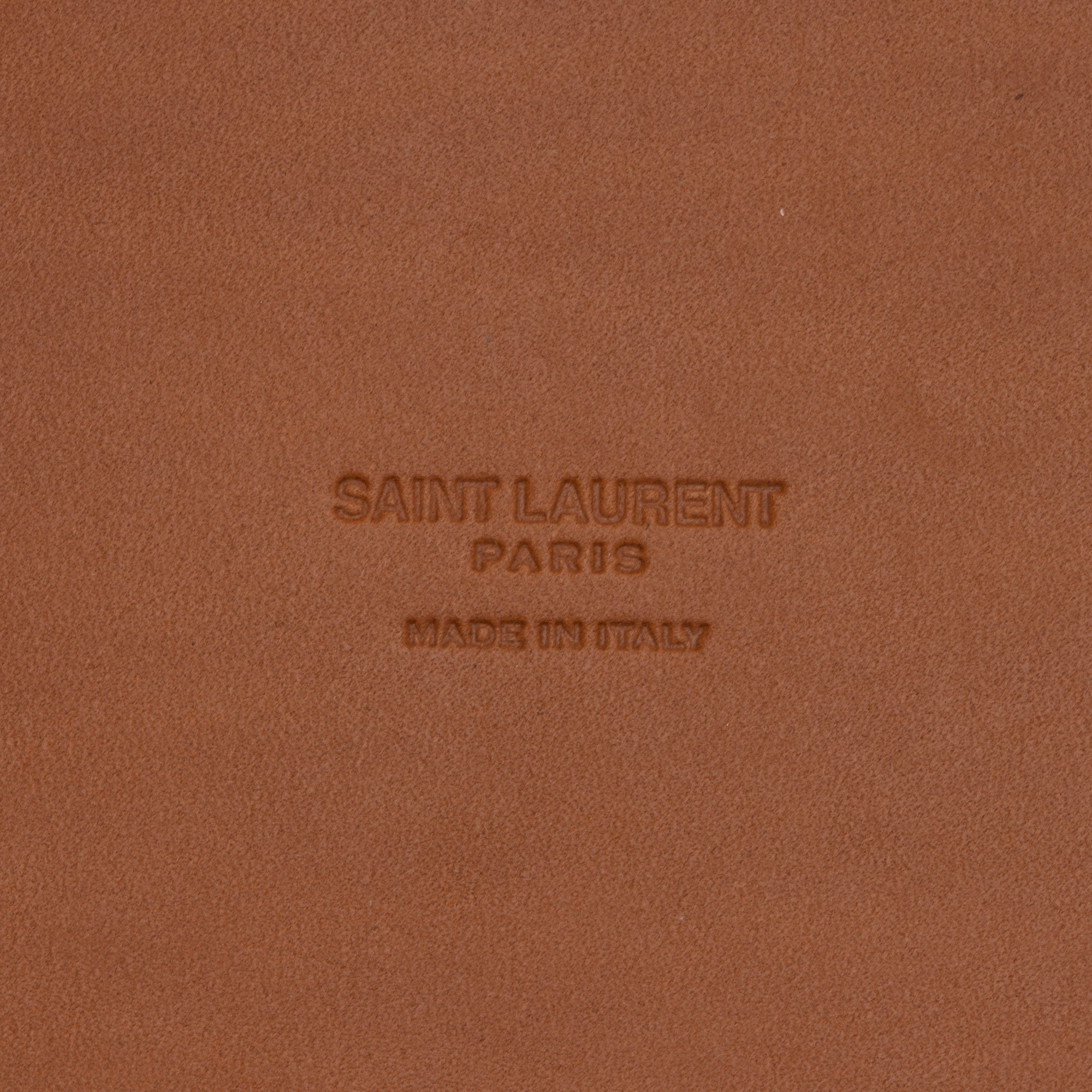 Saint Laurent Calfskin Vinyl Cabas Tote (SHF-wgVvKm)