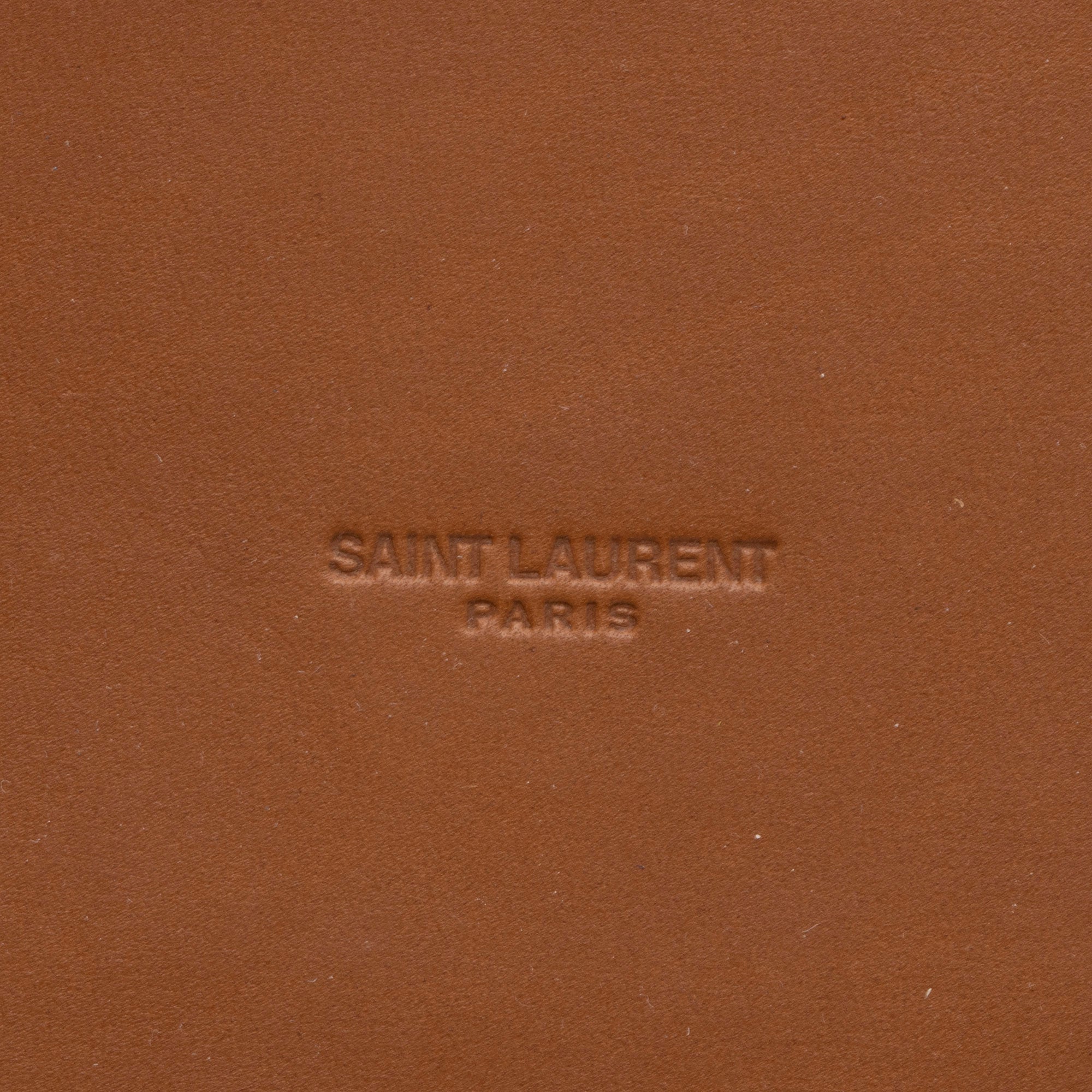 Saint Laurent Calfskin Vinyl Cabas Tote (SHF-wgVvKm)