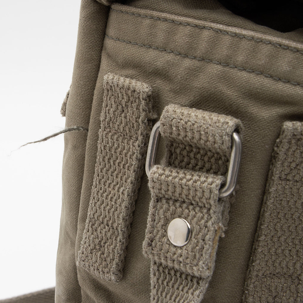 Saint Laurent Canvas Army Messenger Bag (SHF-tH8n4I)
