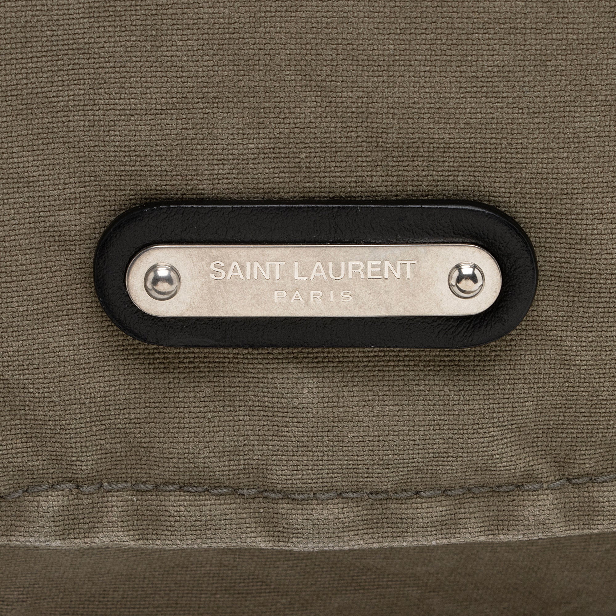 Saint Laurent Canvas Army Messenger Bag (SHF-tH8n4I)